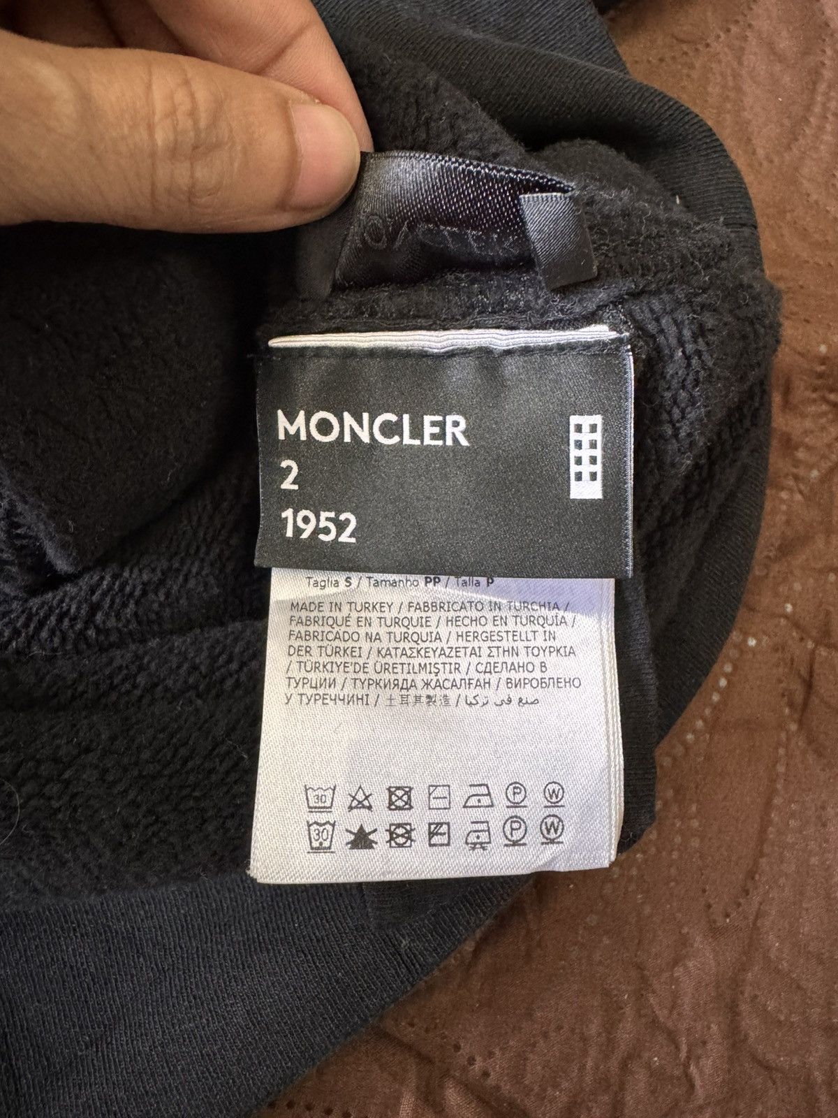Moncler Genius Moncler 1952 genius embroidery with black patch sleve hooded Size US S / EU 44-46 / 1 - 10 Thumbnail