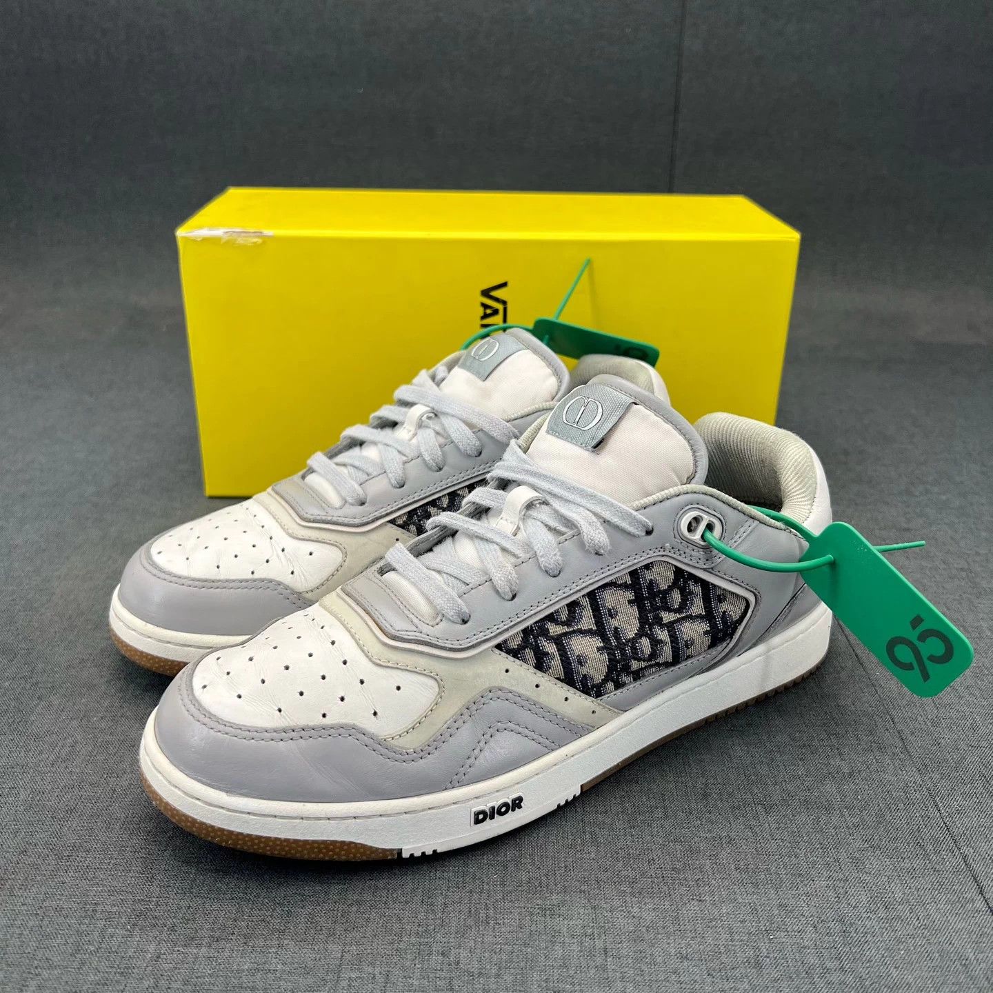 Dior Dior B27 White/Gray Sneakers Size 42 New Boxed Size US 9 / EU 42 - 1 Thumbnail
