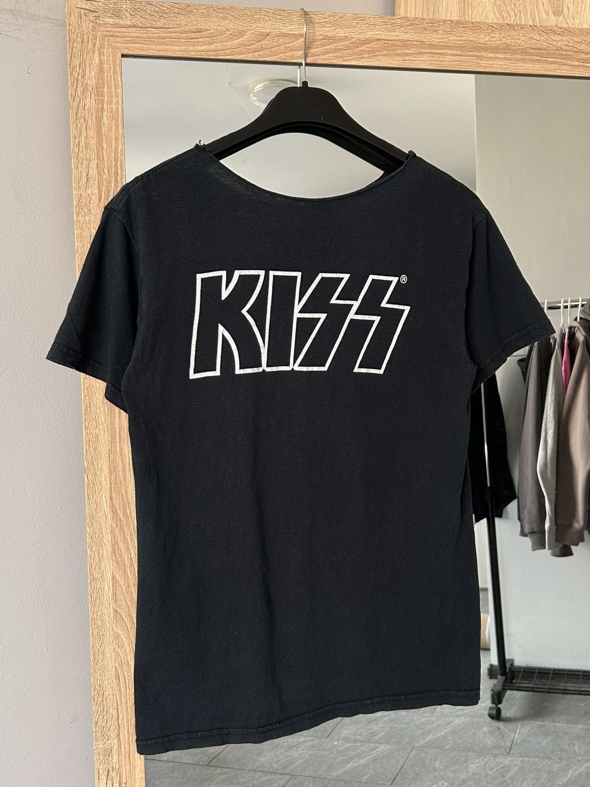Band Tees Vintage tee shirt Kiss tour rock Band Big logo 2002 rare Size US S / EU 44-46 / 1 - 5 Thumbnail