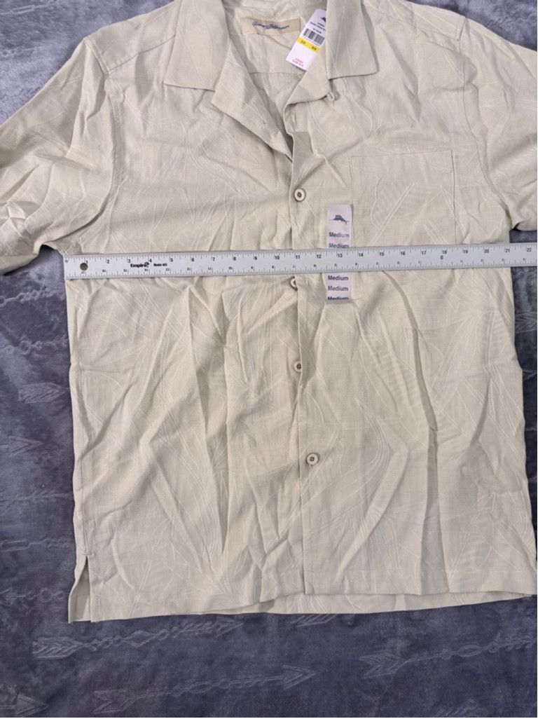 Tommy Bahama Men's Tommy Bahama Beige Button-Down Shirt Size M Size US L / EU 52-54 / 3 - 2 Thumbnail