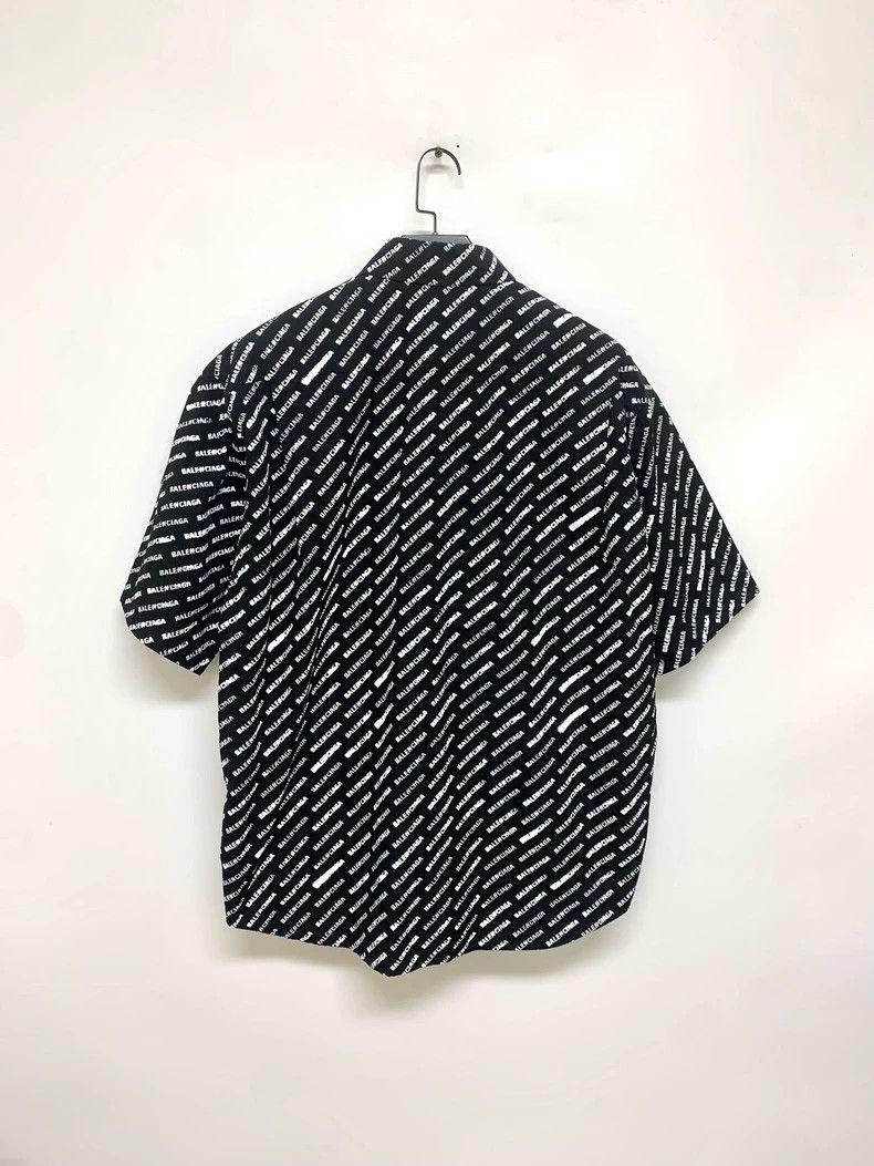 Balenciaga Balenciaga size 37 Full Print Short Sleeve Shirt Size US XS / EU 42 / 0 - 8 Thumbnail
