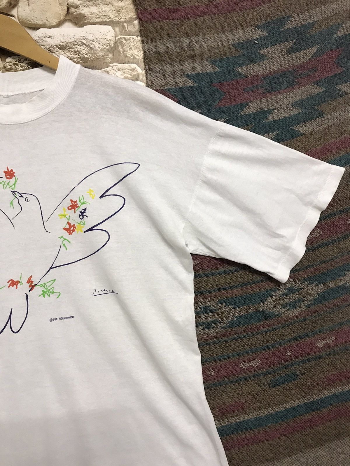 Vintage Vintage Pablo Picasso Dove of Peach Art Tees Size US M / EU 48-50 / 2 - 8 Thumbnail