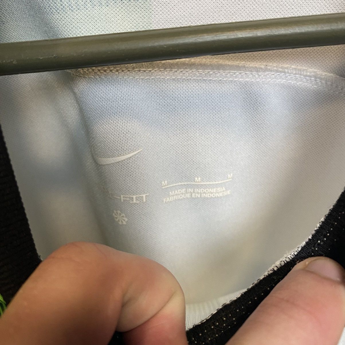 Nike Mens Nike FC Liverpool 2019 soccer jersey size M Size US M / EU 48-50 / 2 - 10 Thumbnail