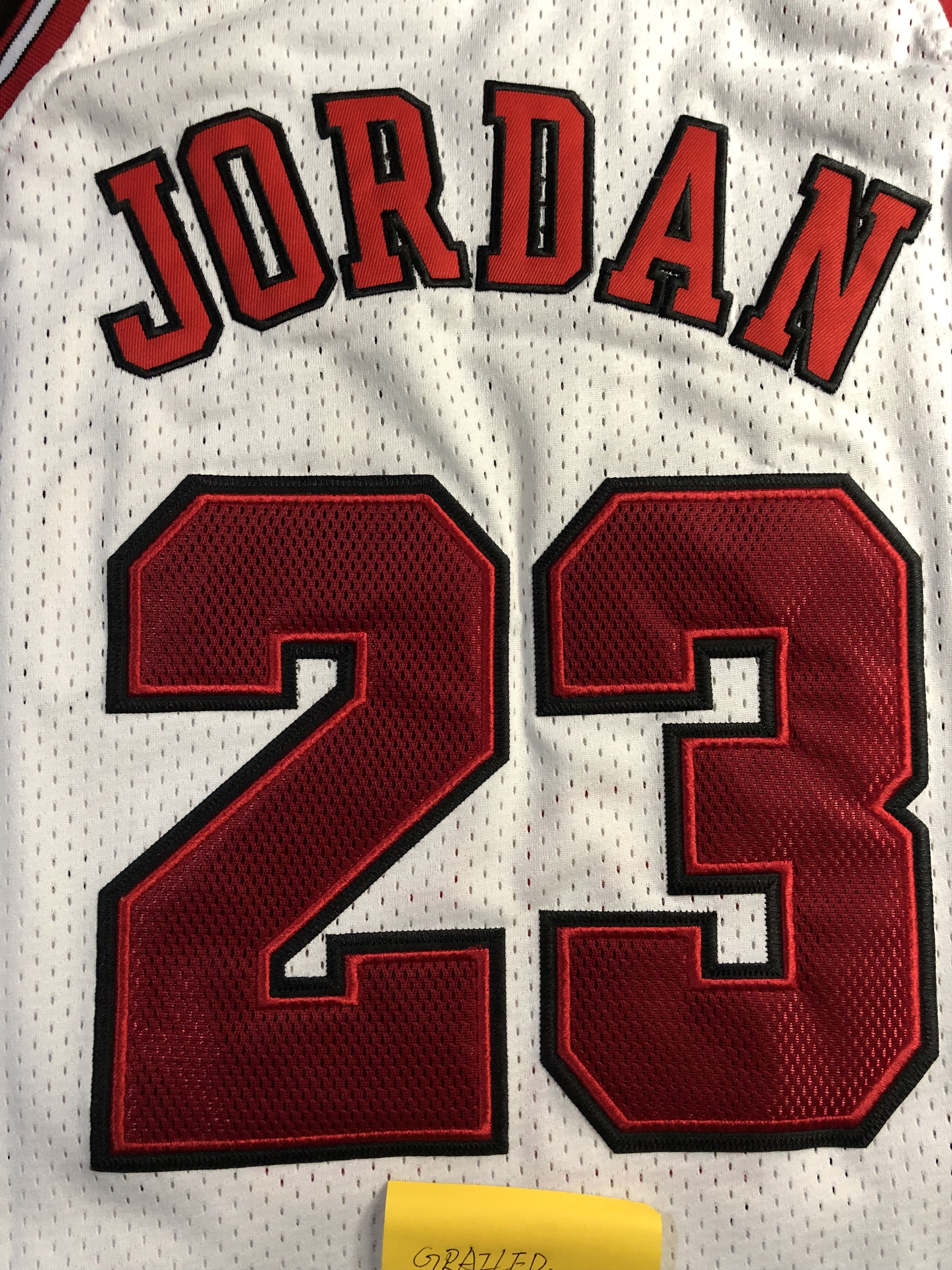 Vintage Bull Jordan White Jersey Size US M / EU 48-50 / 2 - 7 Thumbnail