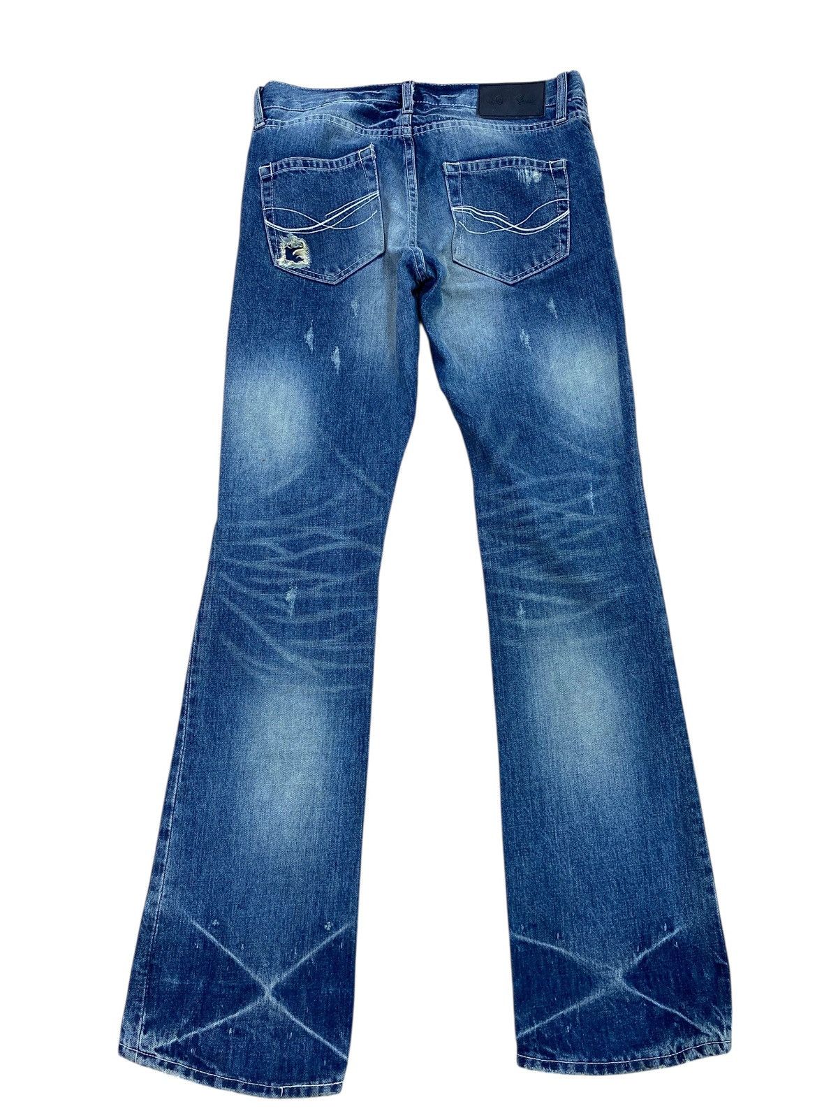 Japanese Brand Japanese Brand Faded Blue Wash Distress Flare Style Size US 30 / EU 46 - 3 Thumbnail