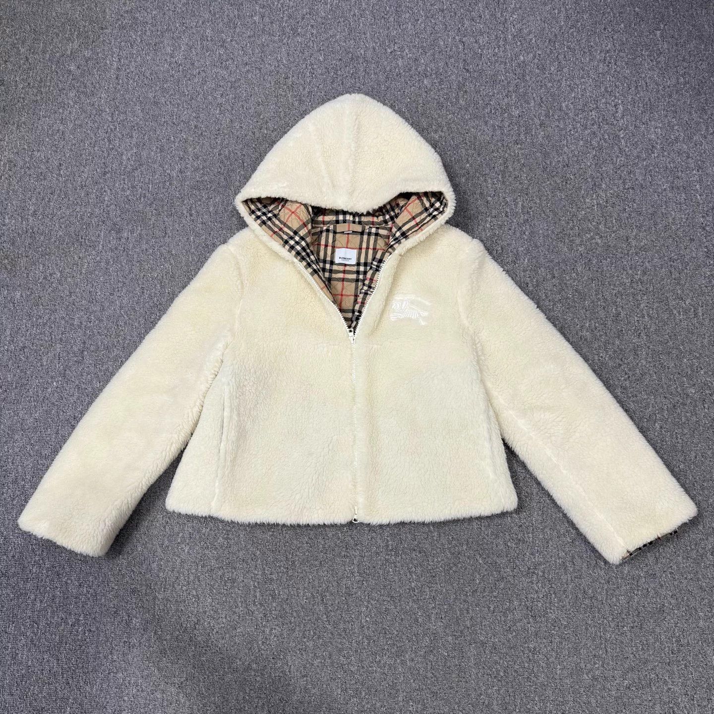 Burberry Burberry teddy shearling Horseferry check UK8 99 new Size S / US 4 / IT 40 - 1 Thumbnail