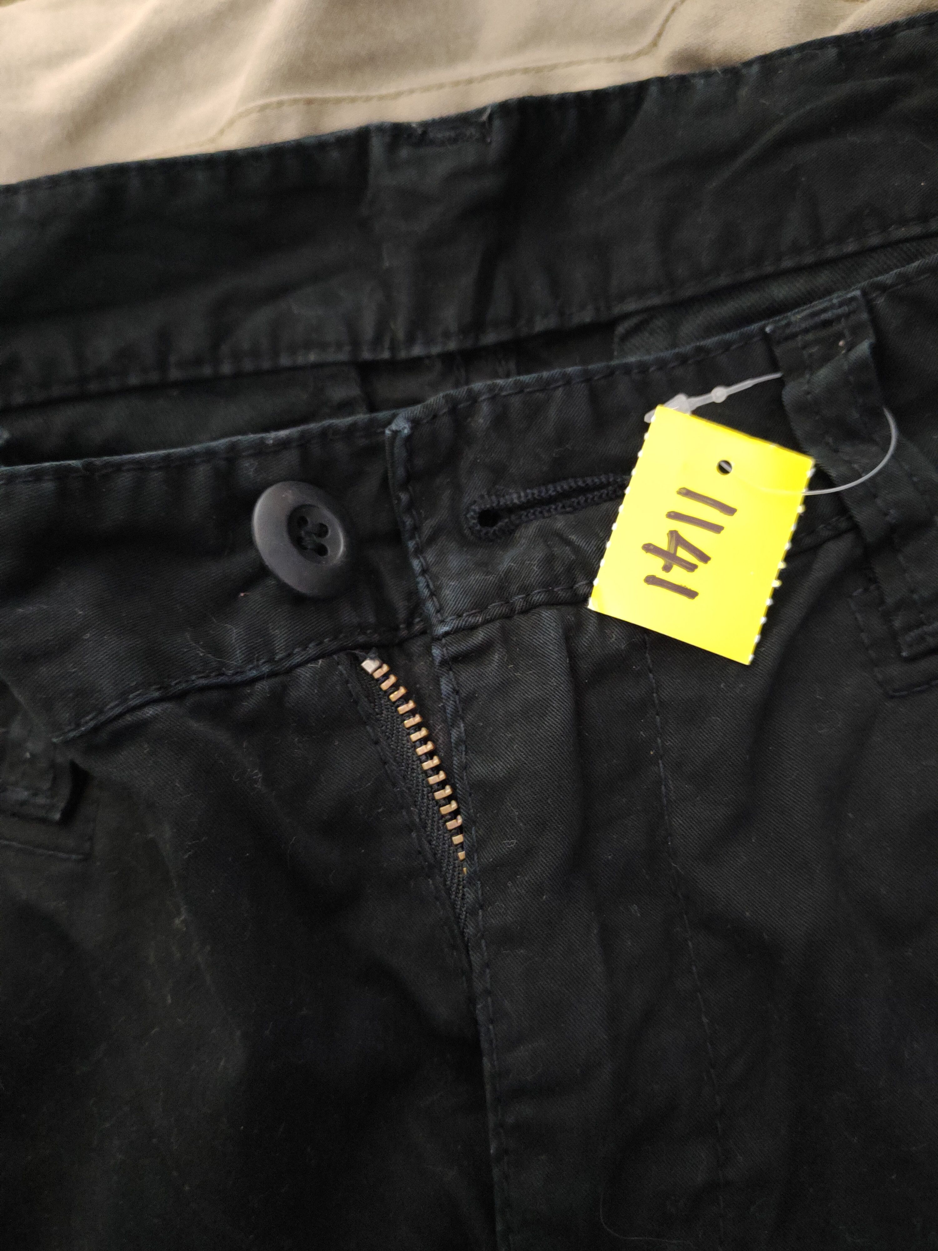 Uniqlo DL Uniqlo Black Multipocket Tactical Cargo Pants #1141 Size US 31 - 15 Thumbnail