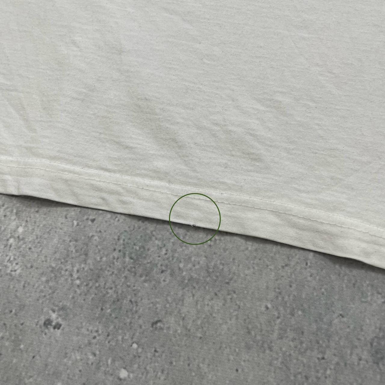 Vintage Vintage 2000s Blank T Shirt White Size XL Size US XL / EU 56 / 4 - 23 Thumbnail