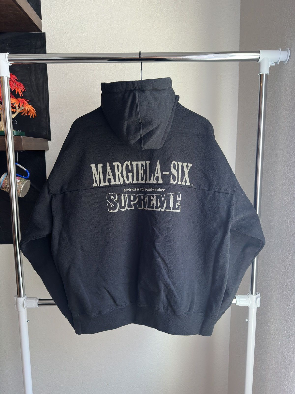 Maison Margiela × Supreme Supreme x MM6 Maison Margiela Eagle Zip Up Hoodie Black Size US L / EU 52-54 / 3 - 2 Thumbnail