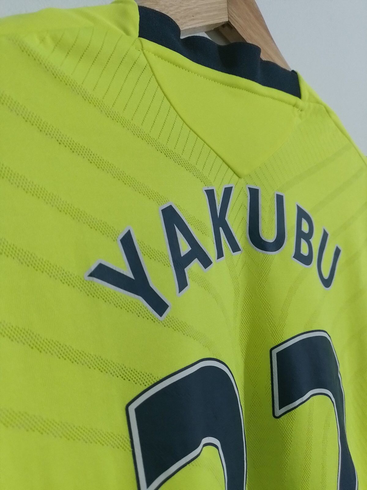 Umbro Everton 2008-2009 Third Kit #22 Yakubu Aiyegbeni Size US S / EU 44-46 / 1 - 14 Thumbnail