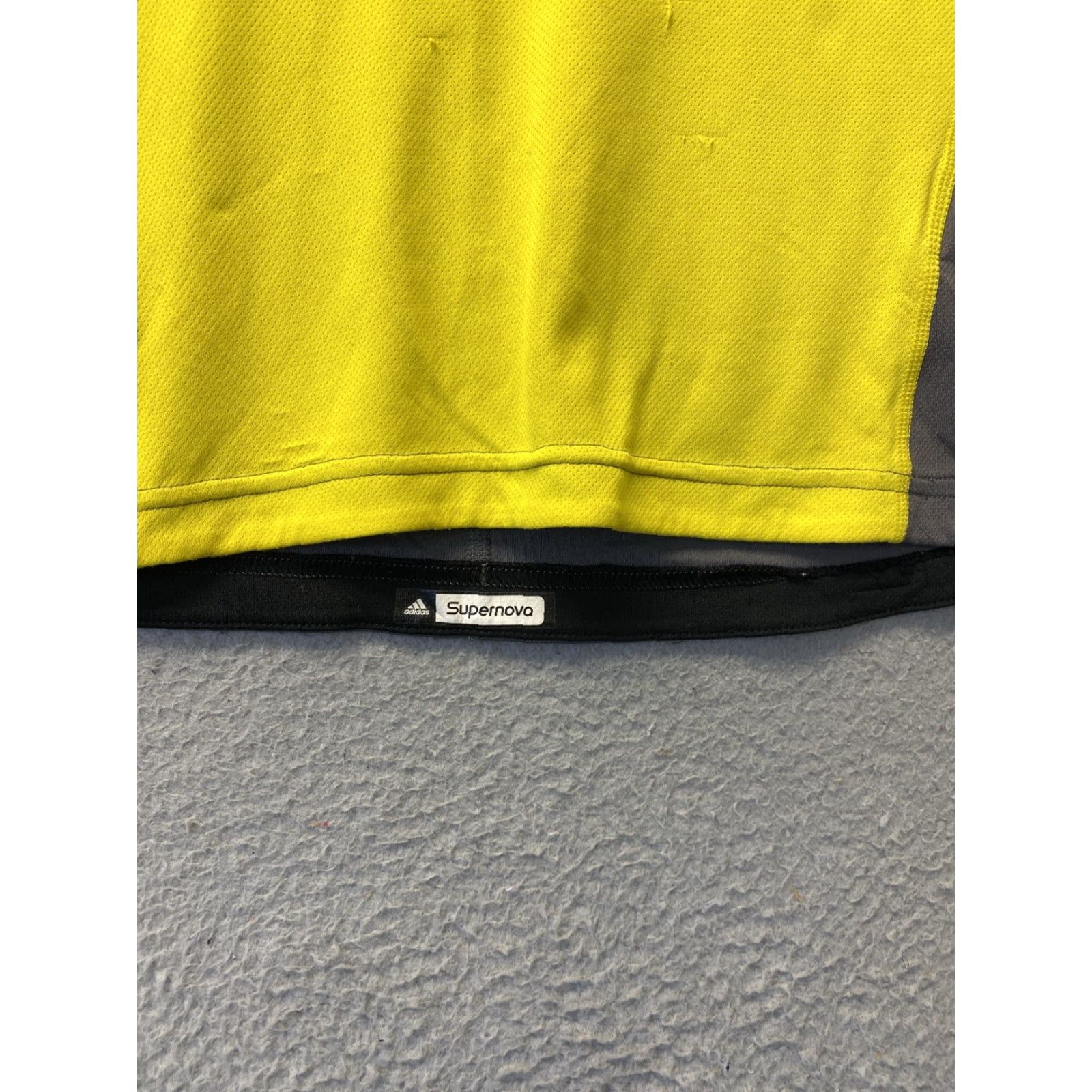 Adidas Adidas Sweatshirt Men’s Yellow Crew Neck 3 Stripe Long Sleeve M Casual /45-71 Size US M / EU 48-50 / 2 - 3 Thumbnail