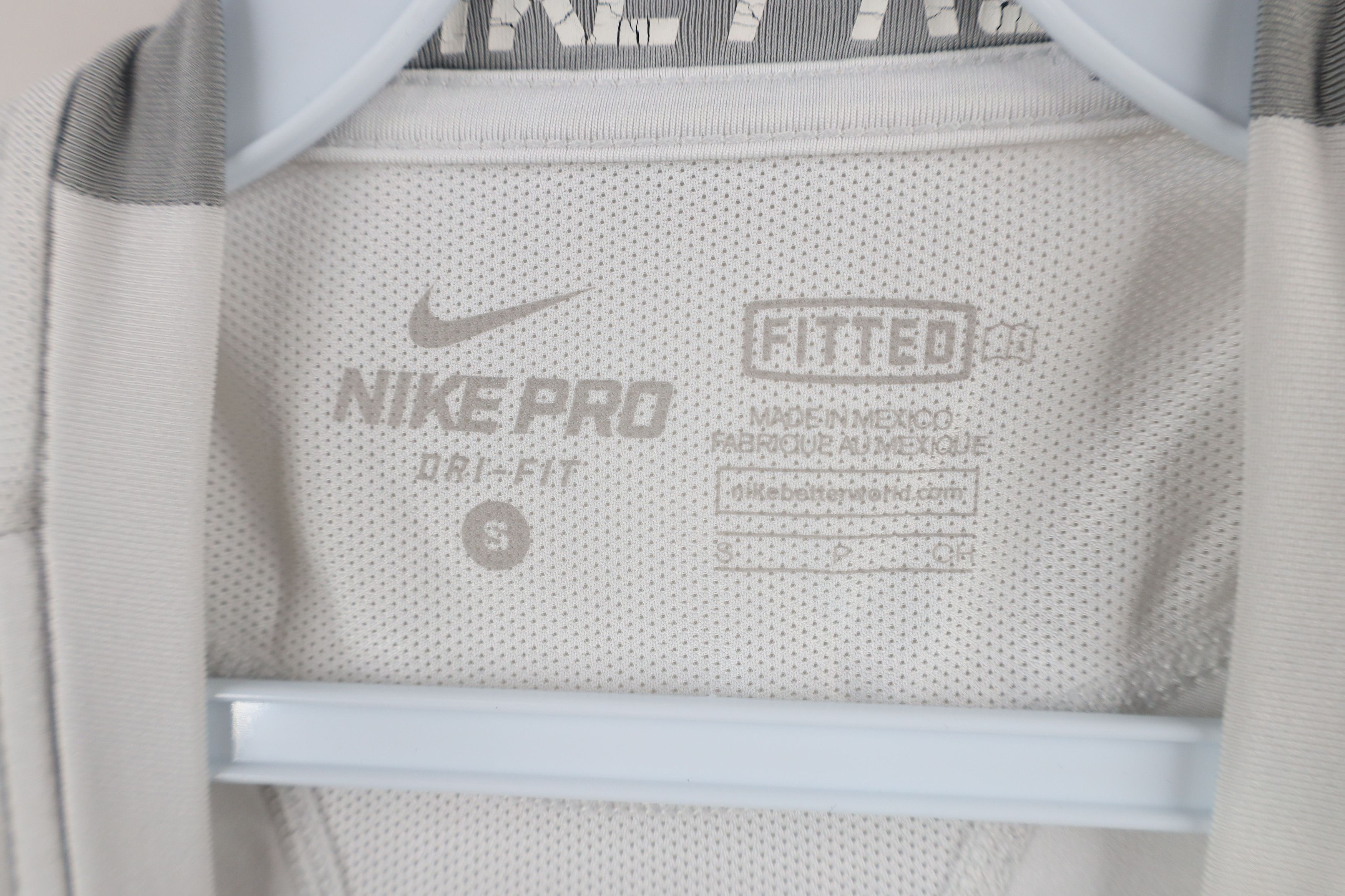Nike × Vintage Nike Pro Compression Short Sleeve Training Gym T-Shirt White Size US S / EU 44-46 / 1 - 9 Thumbnail