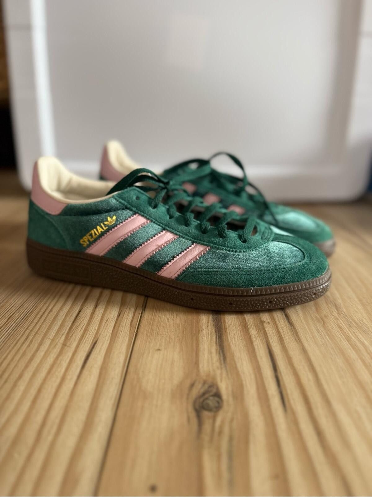 Adidas adidas Teal and Pink Suede Sneakers Size US 7 / IT 37 - 6 Thumbnail