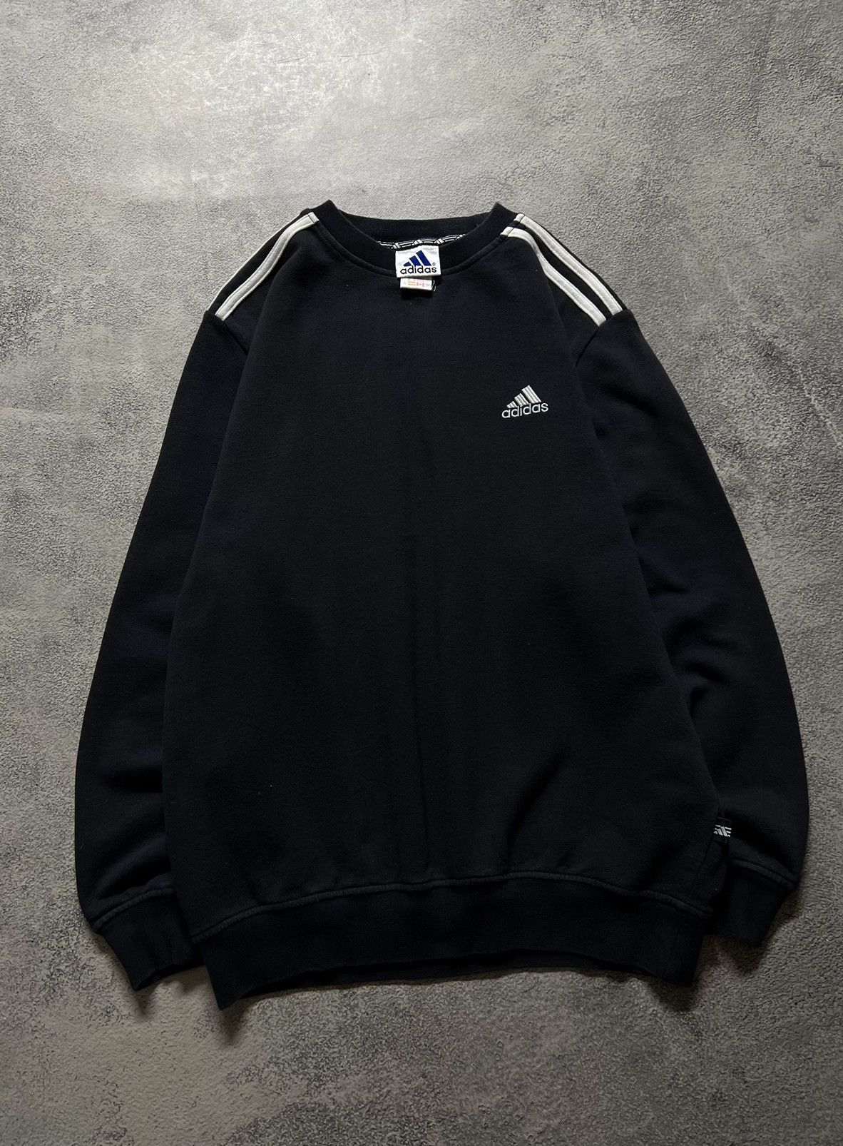Adidas × Vintage Vintage Y2k Adidas 🖤 Mini Logo Sweatshirt 00’s Size US M / EU 48-50 / 2 - 1 Thumbnail
