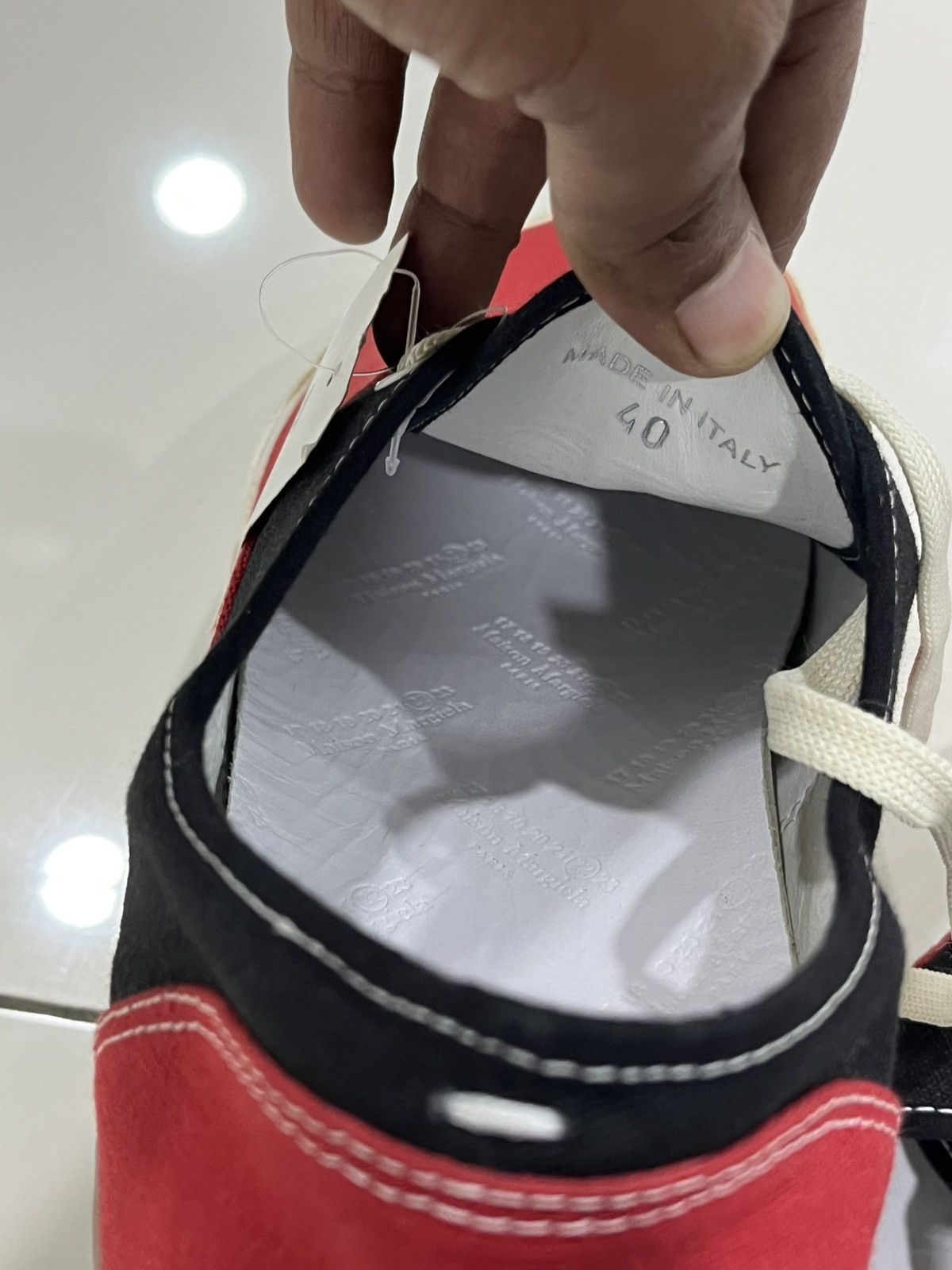 Maison Margiela Maison Margiela Tabi Canvas Sneakers EU:40 RED Size US 7 / EU 40 - 15 Thumbnail
