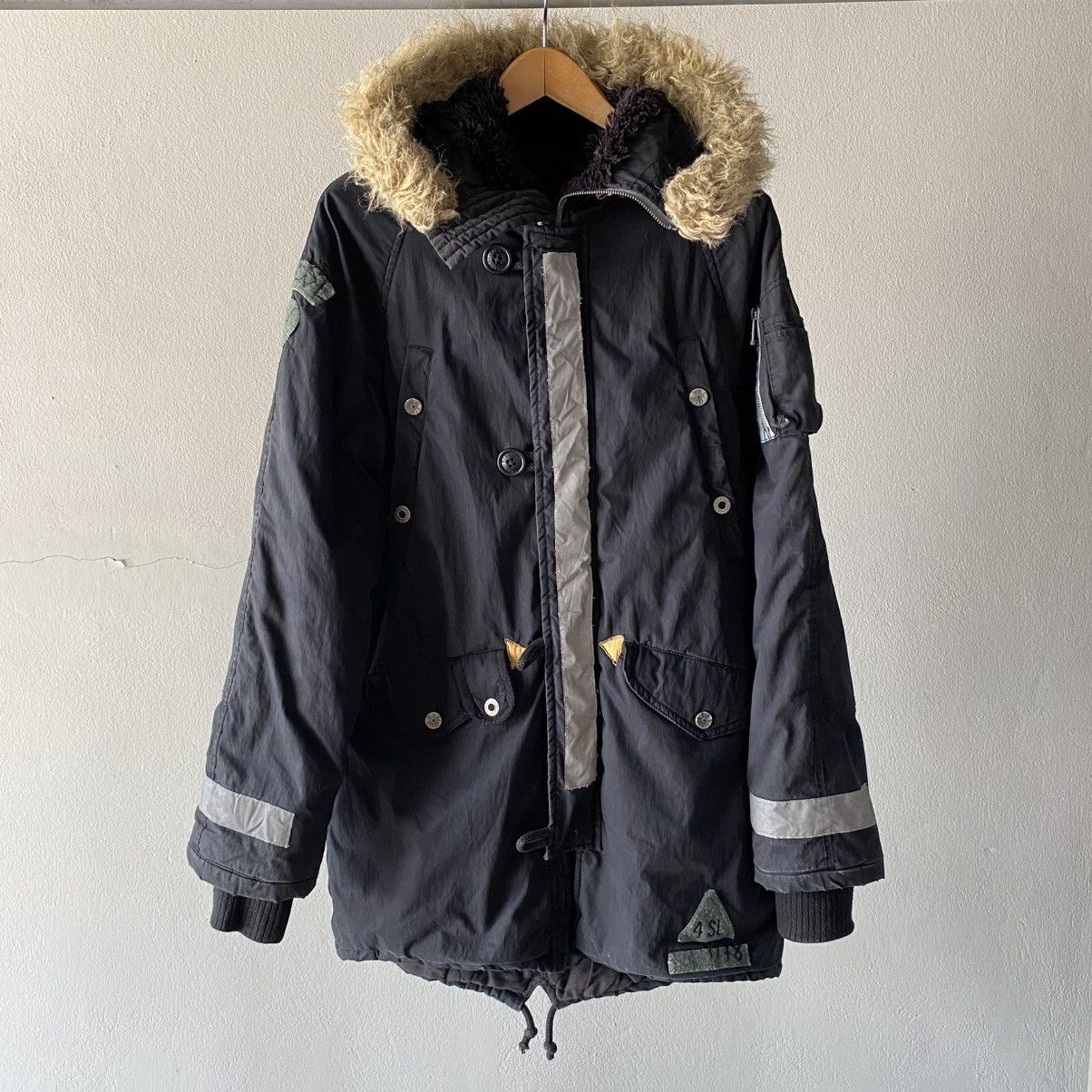 Diesel DIESEL Black Fur-Trimmed Parka Size US S / EU 44-46 / 1 - 17 Thumbnail