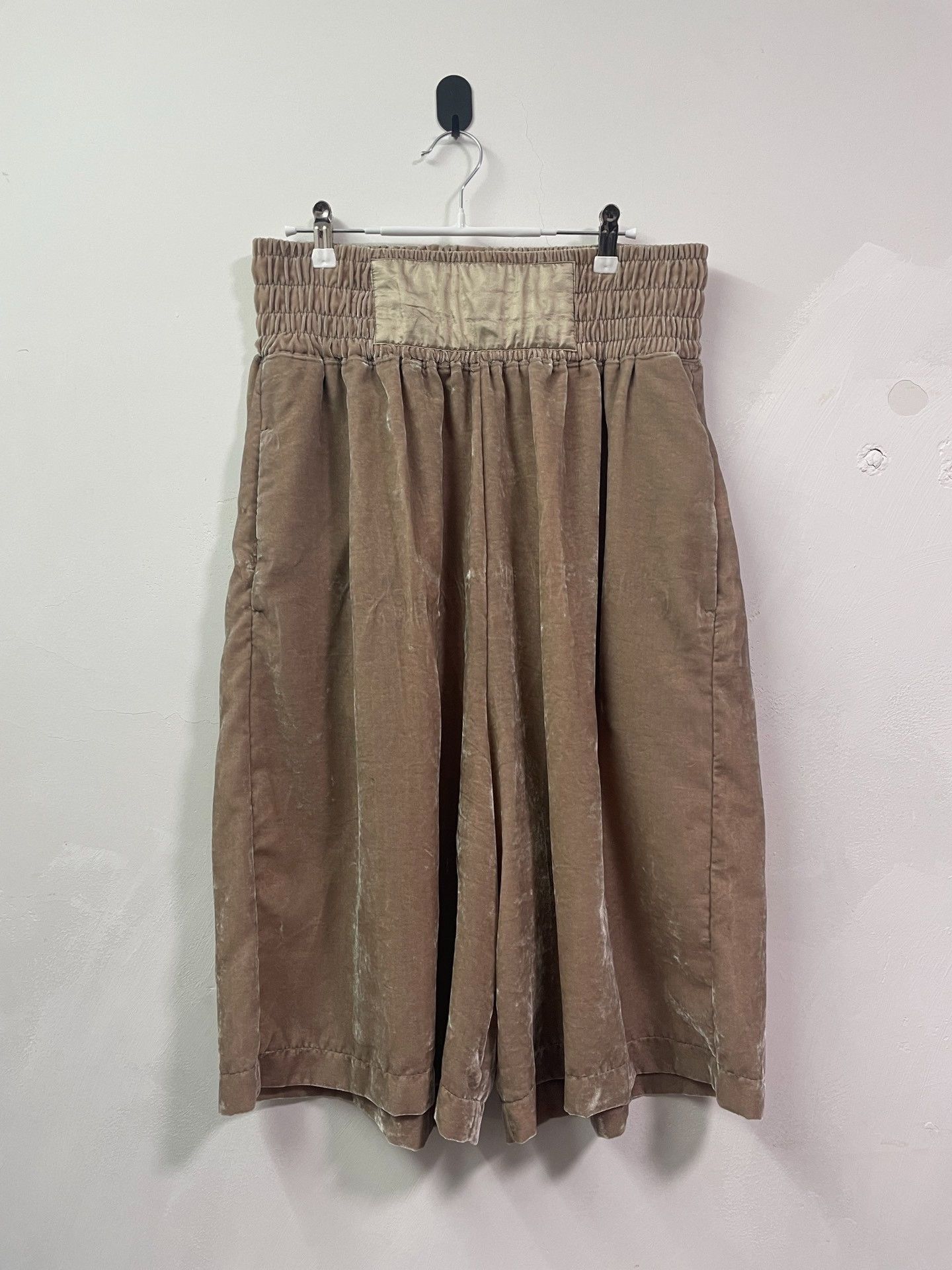 Random Identities Random Identities Velvet Oversized High-Waist Boxer Shorts Size US 35 - 1 Thumbnail