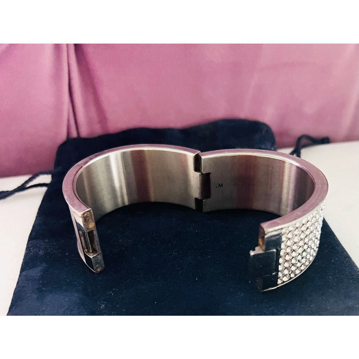 Swarovski NWT Swarovski Intervalle signed crystal bangle Medium Size ONE SIZE - 9 Thumbnail