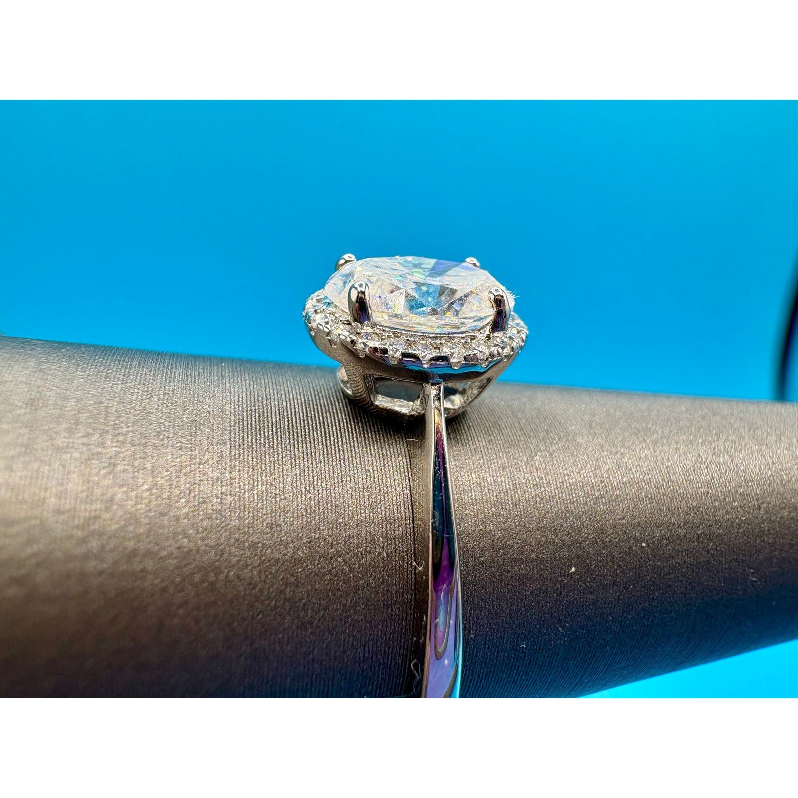 Other NWT Size 8 - 1.61CTW D VVS1 Moissanite Sterling Silver Ring Size ONE SIZE - 3 Thumbnail