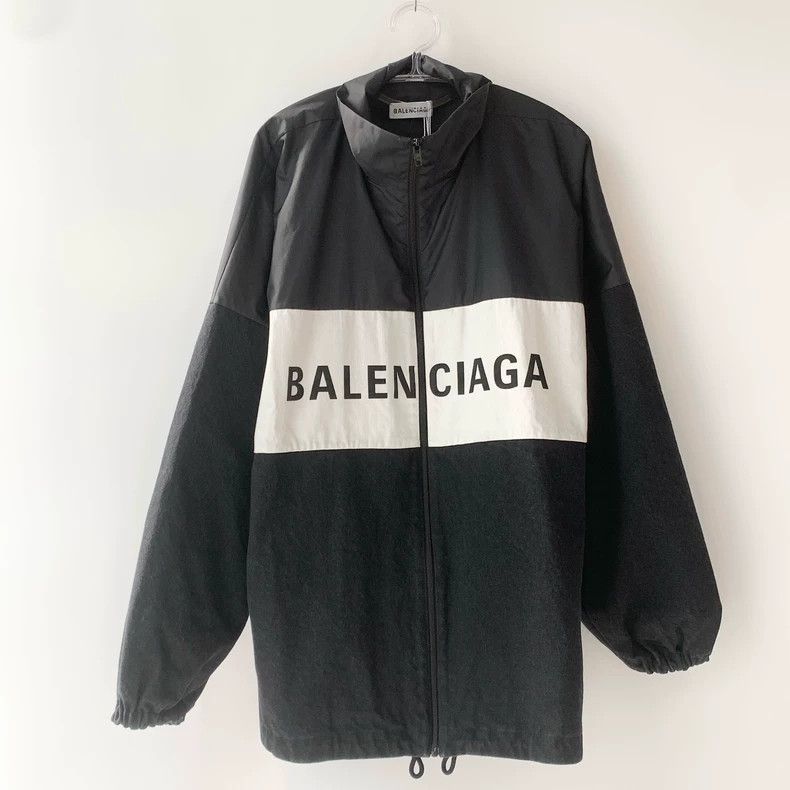Balenciaga Balenciaga size 36 Coat Black Women's Wear Size S / US 4 / IT 40 - 1 Thumbnail