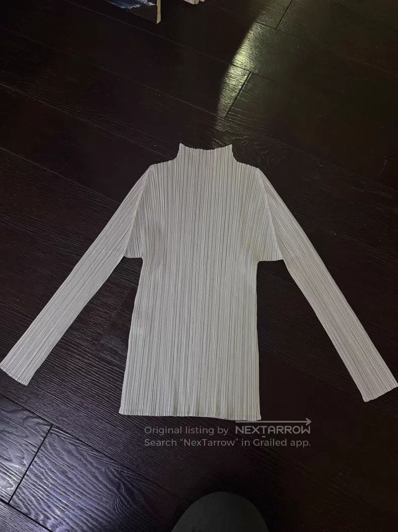 Issey Miyake Issey Miyake Classic Ruched Turtleneck Long-Sleeve Top Size L / US 10 / IT 46 - 2 Thumbnail