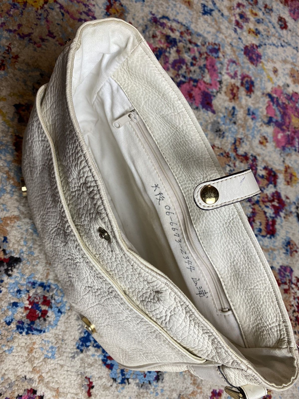 Japanese Brand × Other × Vintage Vintage Japan full grained White Leather Artisan Messenger Size ONE SIZE - 11 Thumbnail