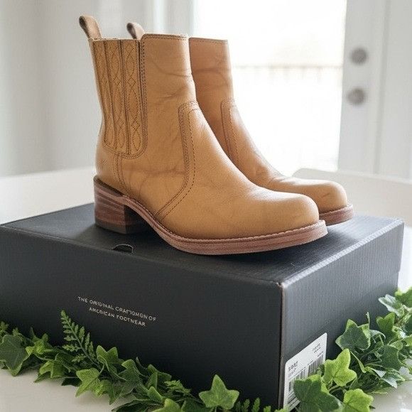 Frye EUC FRYE Campus Banana Tan Leather Chelsea Boots With Box Size US 9.5 / IT 39.5 - 2 Thumbnail