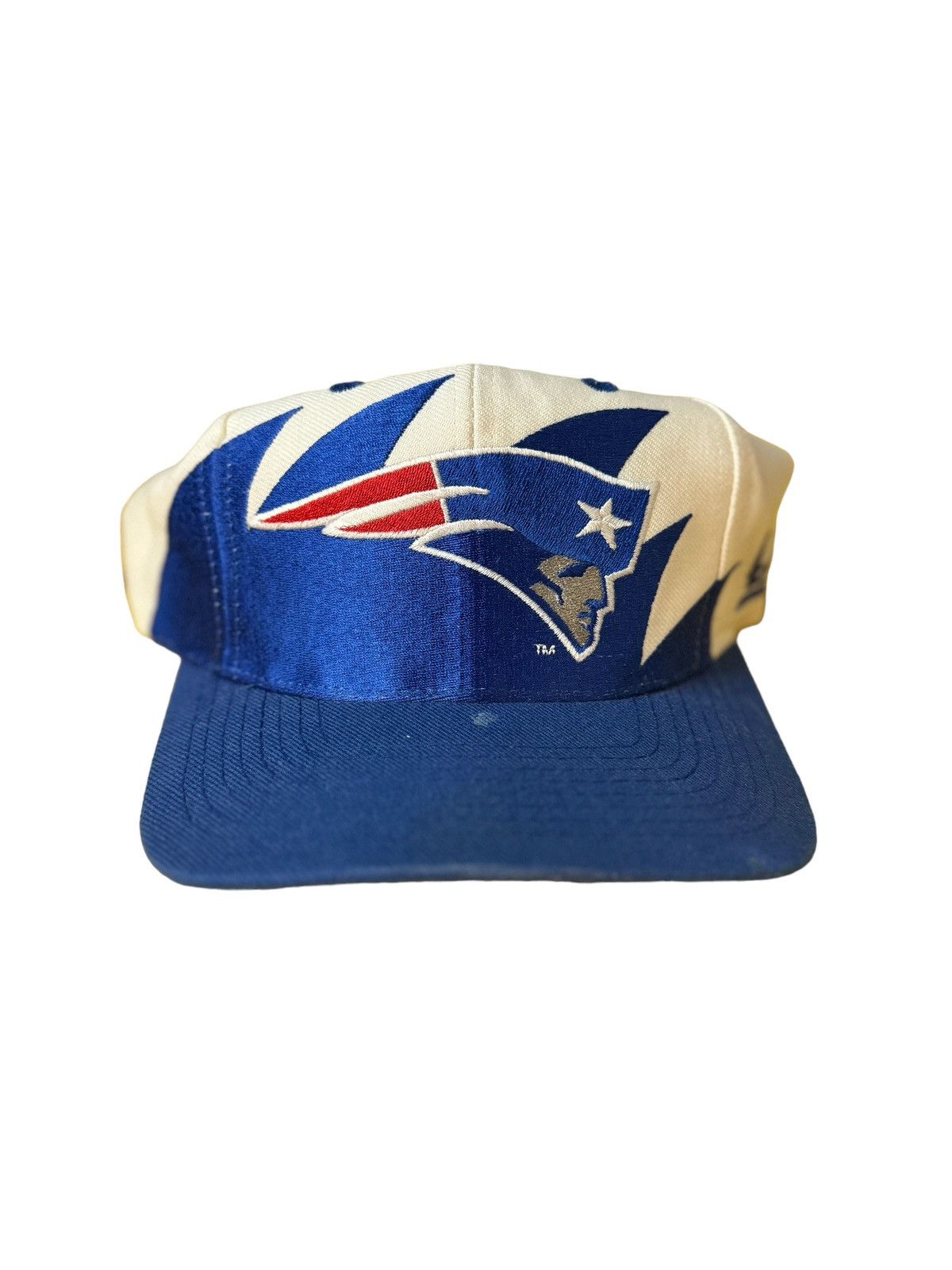 image of Logo Athletic New England Patriots Vintage Sharktooth Hat Super Scrip in White, Men's
