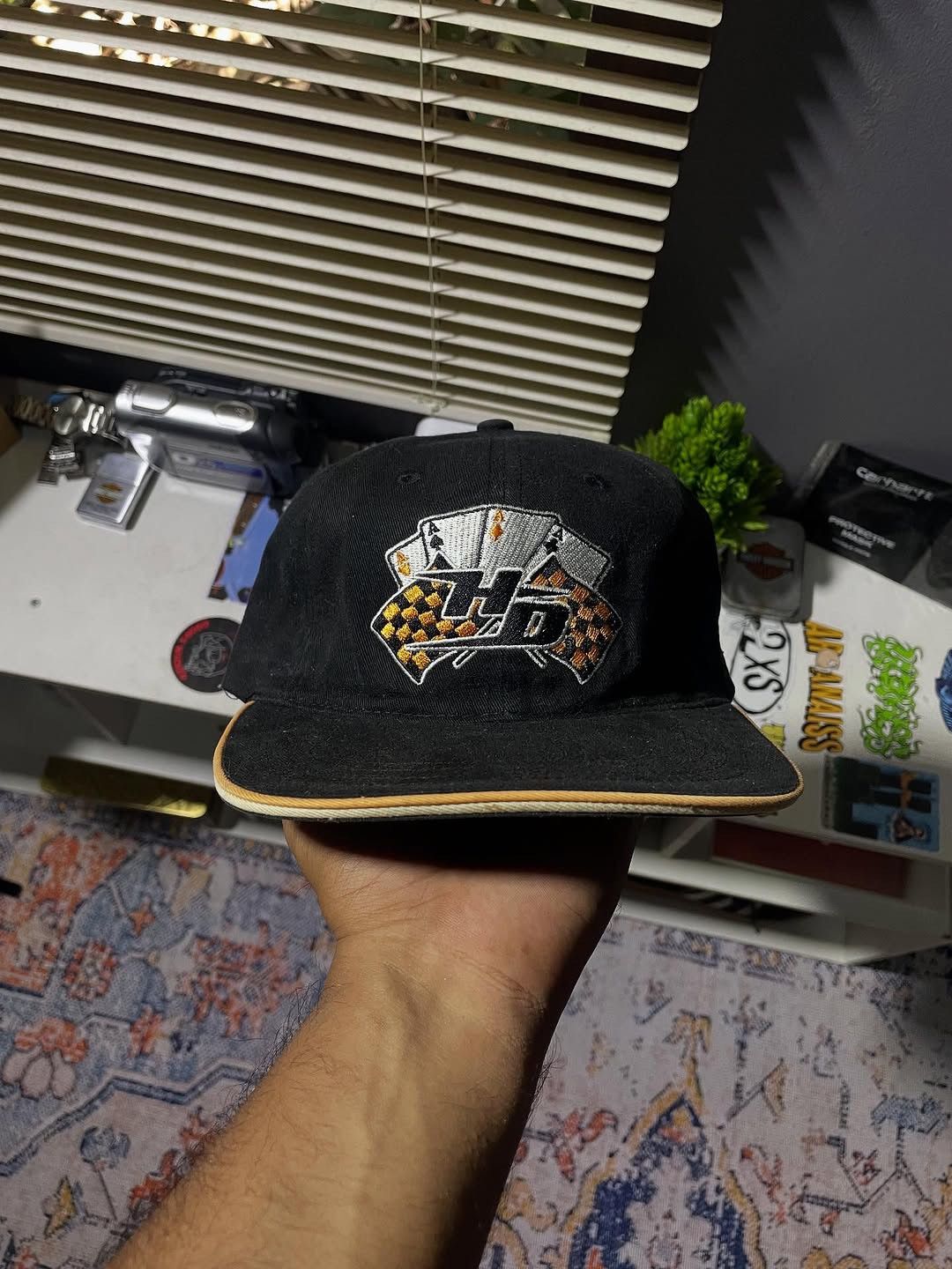 Harley Davidson Vintage ⓒ2005 Hat Cap Harley Davidson Card & Racing Flag Size ONE SIZE - 2 Thumbnail