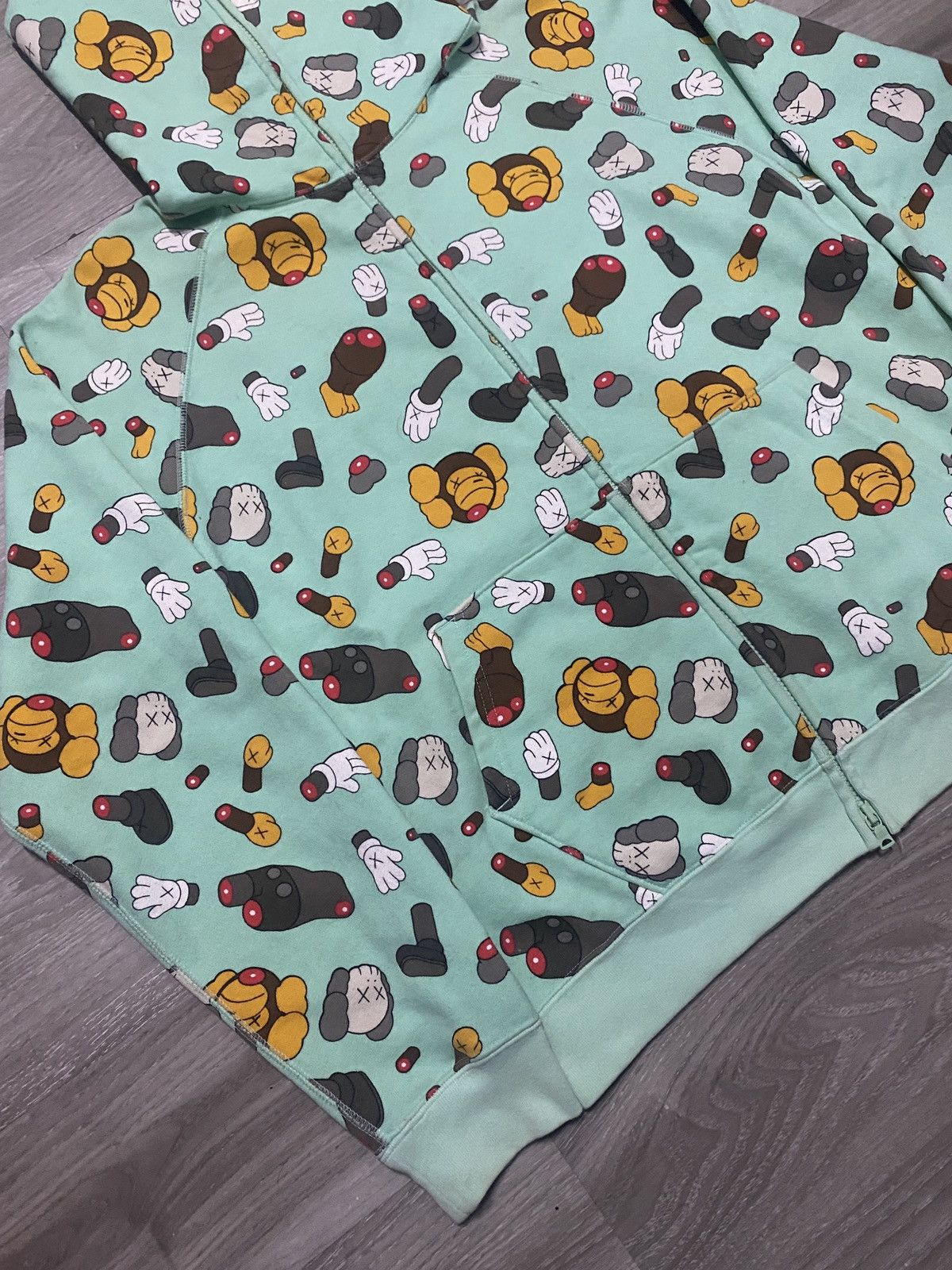 Bape GRAIL - BAPE X KAWS babymilo dissected slaughtered full zip Size US S / EU 44-46 / 1 - 3 Thumbnail