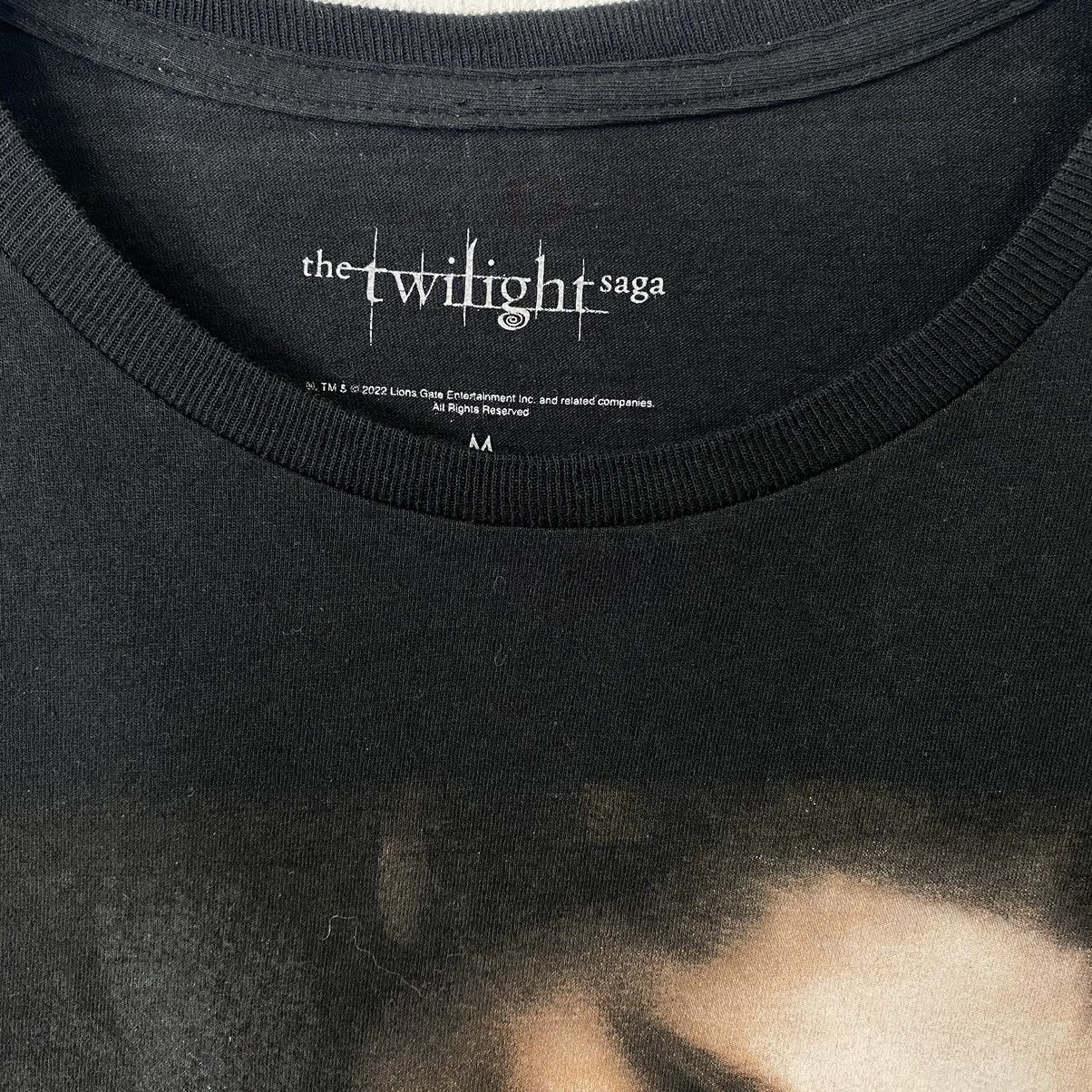 Expert Horror 💥TWILIGHT SAGA series romance fantasy films movie tee shirt Size US M / EU 48-50 / 2 - 3 Thumbnail