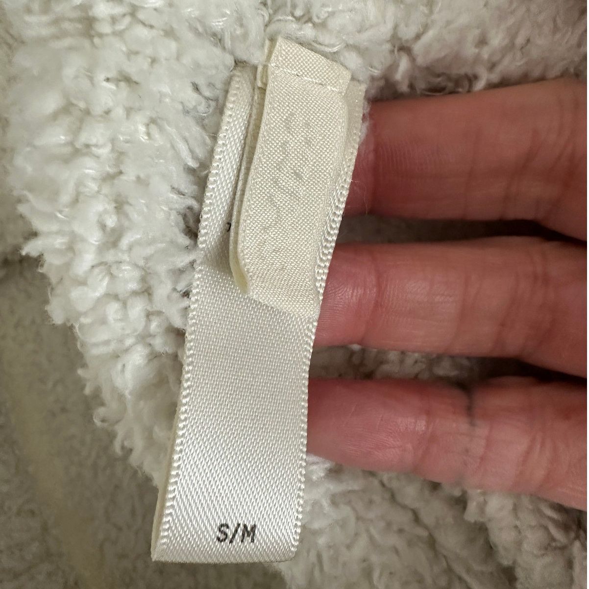 SKIMS Skims Ivory Cream Cozy Knit Stretch Terrycloth Shorts S / M Size 27" / US 4 / IT 40 - 6 Thumbnail