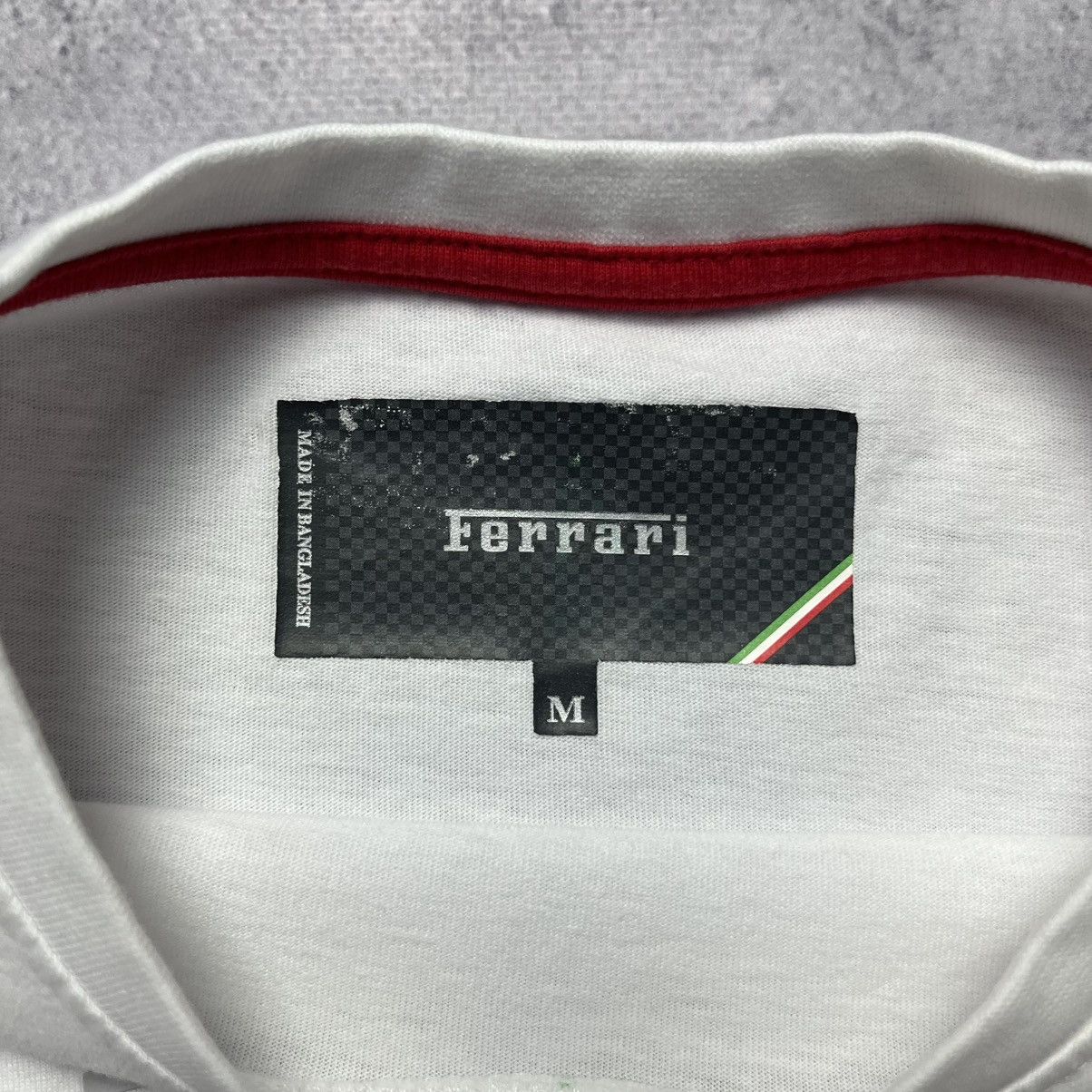 Ferrari Ferrari Big Central Logo Tee Streetwear Y2K Racing Size US M / EU 48-50 / 2 - 9 Thumbnail