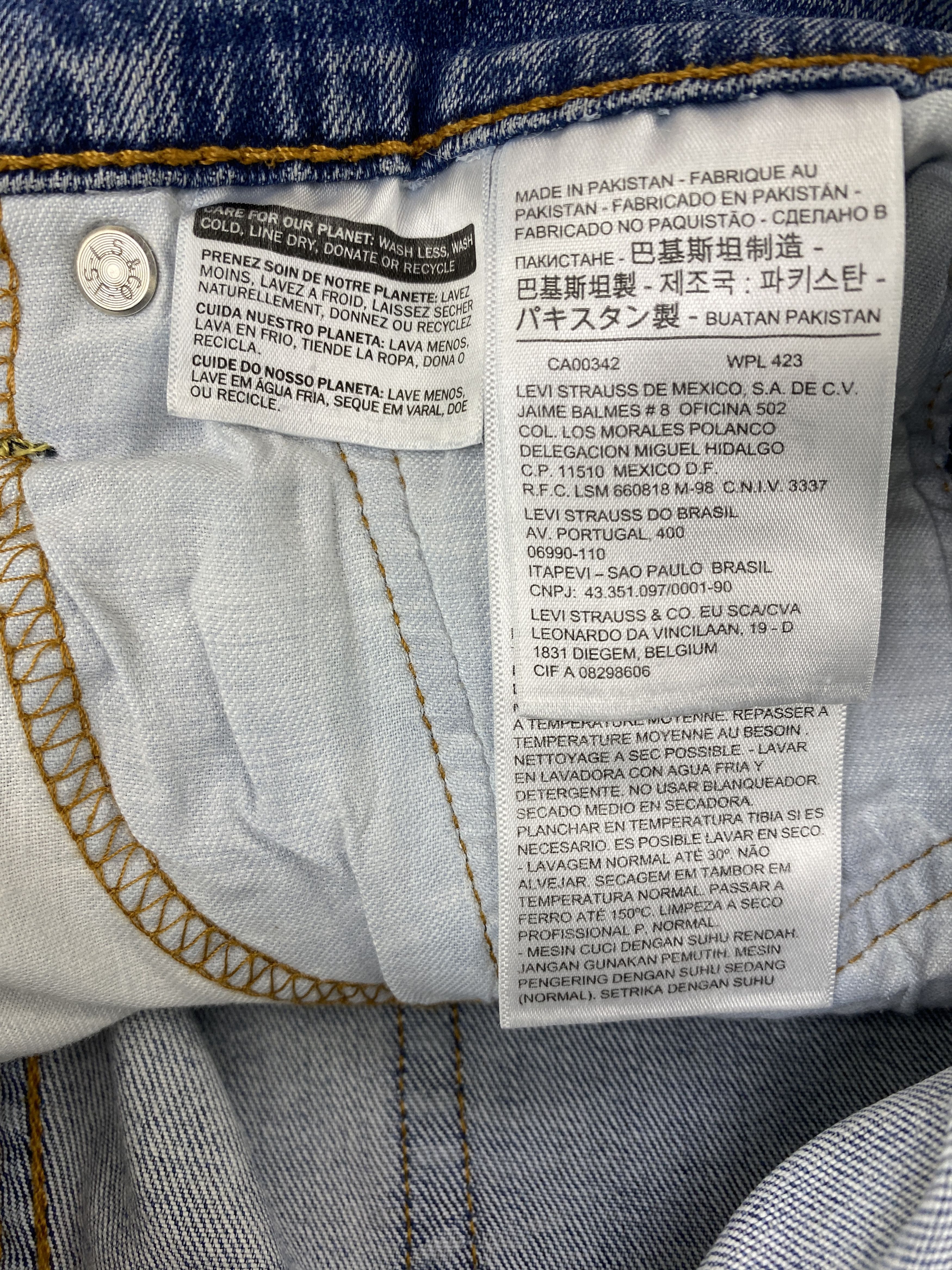 Levi's × Vintage Faded Blue Vintage Levis 514 Distressed Jeans Size US 28 / EU 44 - 7 Thumbnail