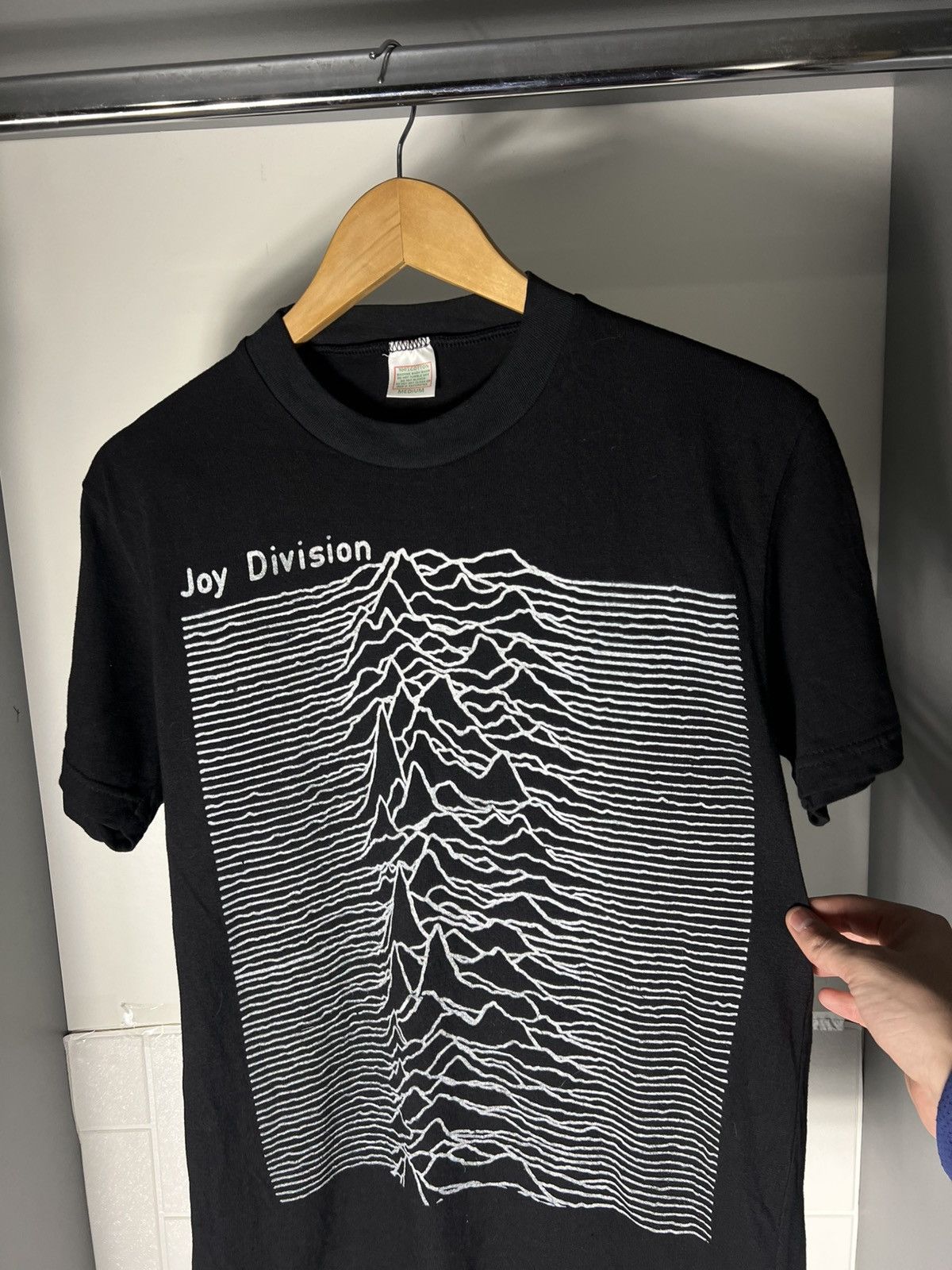 Band Tees VINTAGE JOY DIVISION RETRO ROCK T-SHIRT WORLD TOUR Y2K 90s Size US M / EU 48-50 / 2 - 9 Thumbnail