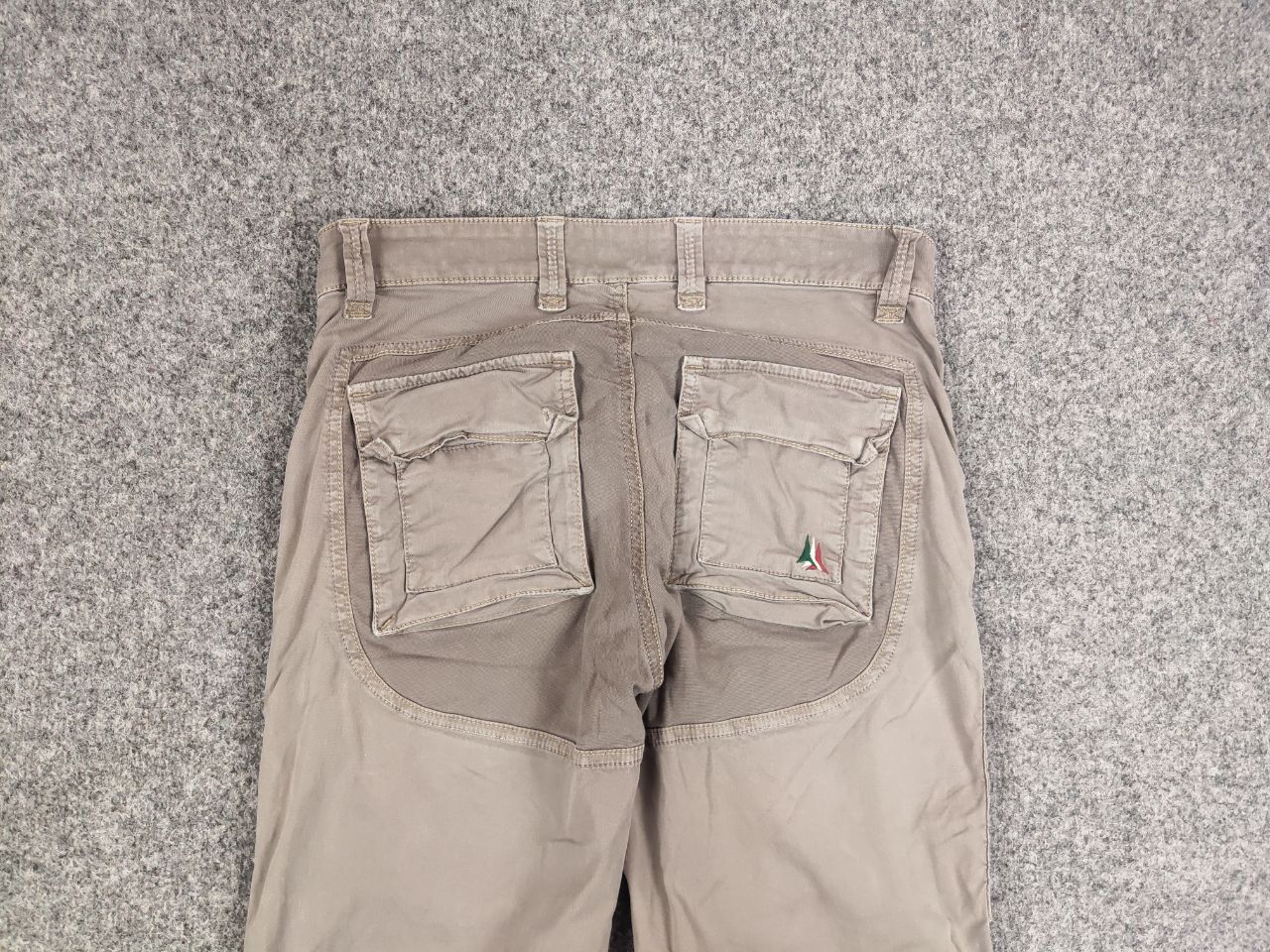Aeronautica Militare Aeronautica Militare Vintage logo Cargo Zip Beige Pants Size US 30 / EU 46 - 13 Thumbnail