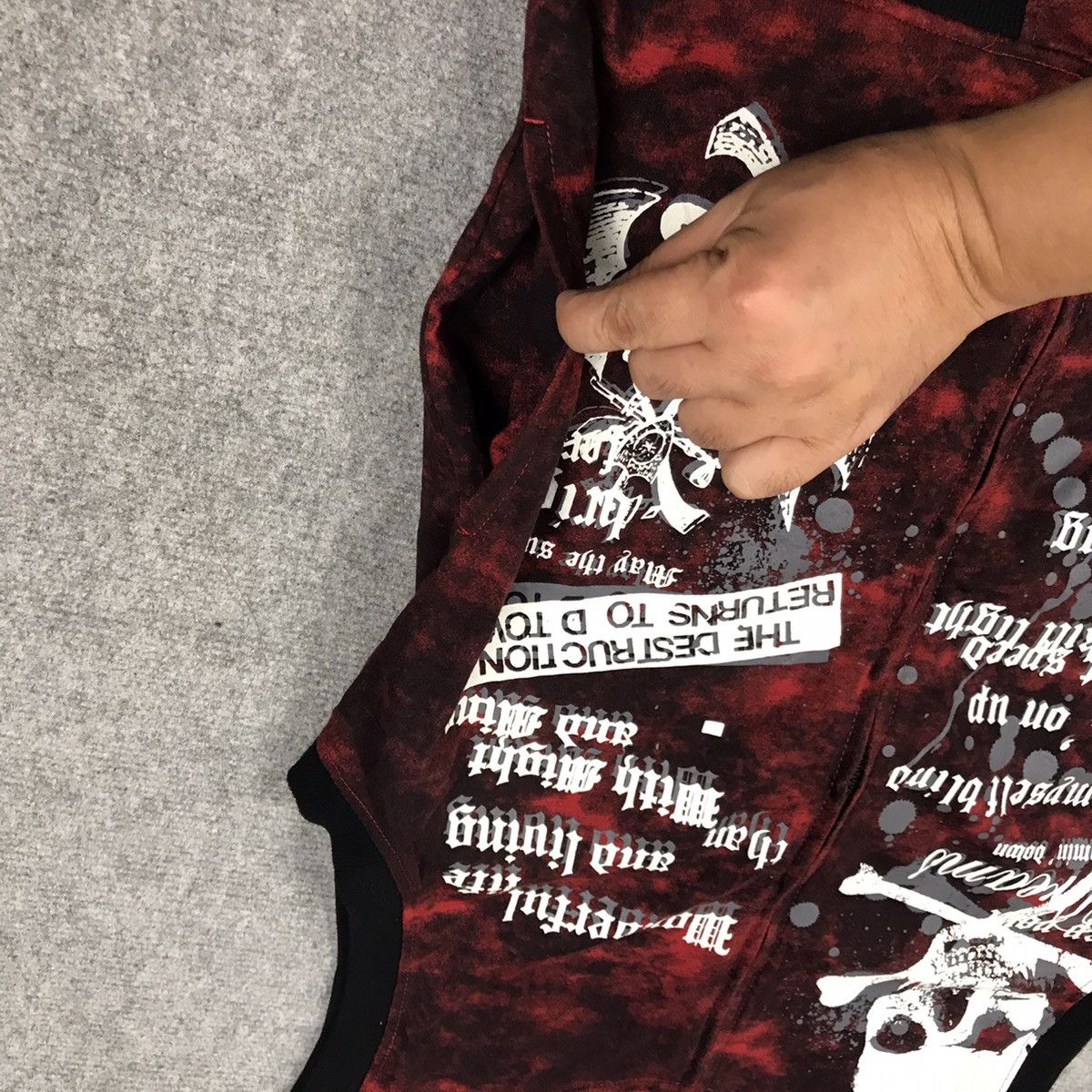 If Six Was Nine × Japanese Brand Japanese brand Red Black Punk Vest Jacket Size US M / EU 48-50 / 2 - 5 Thumbnail