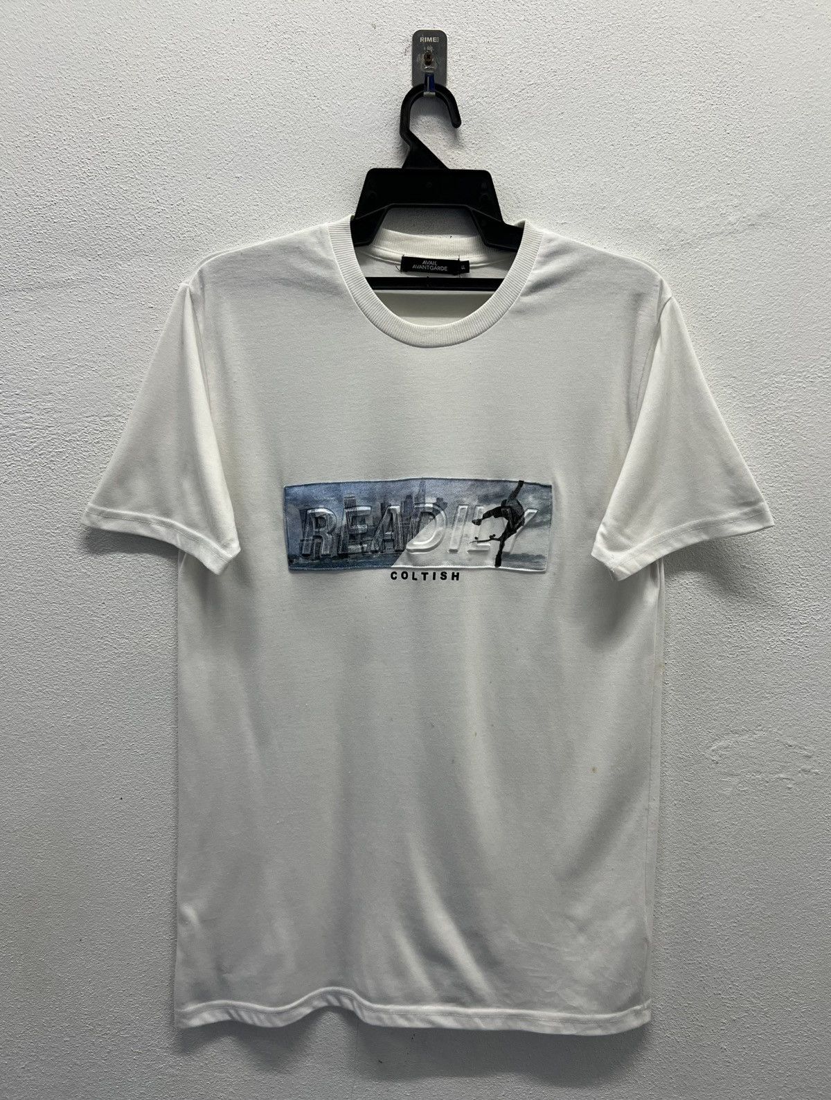 Vintage VINTAGE AVAIL AVANT GARDE READILY COLTISH TEE SHIRT Size US XL / EU 56 / 4 - 1 Thumbnail