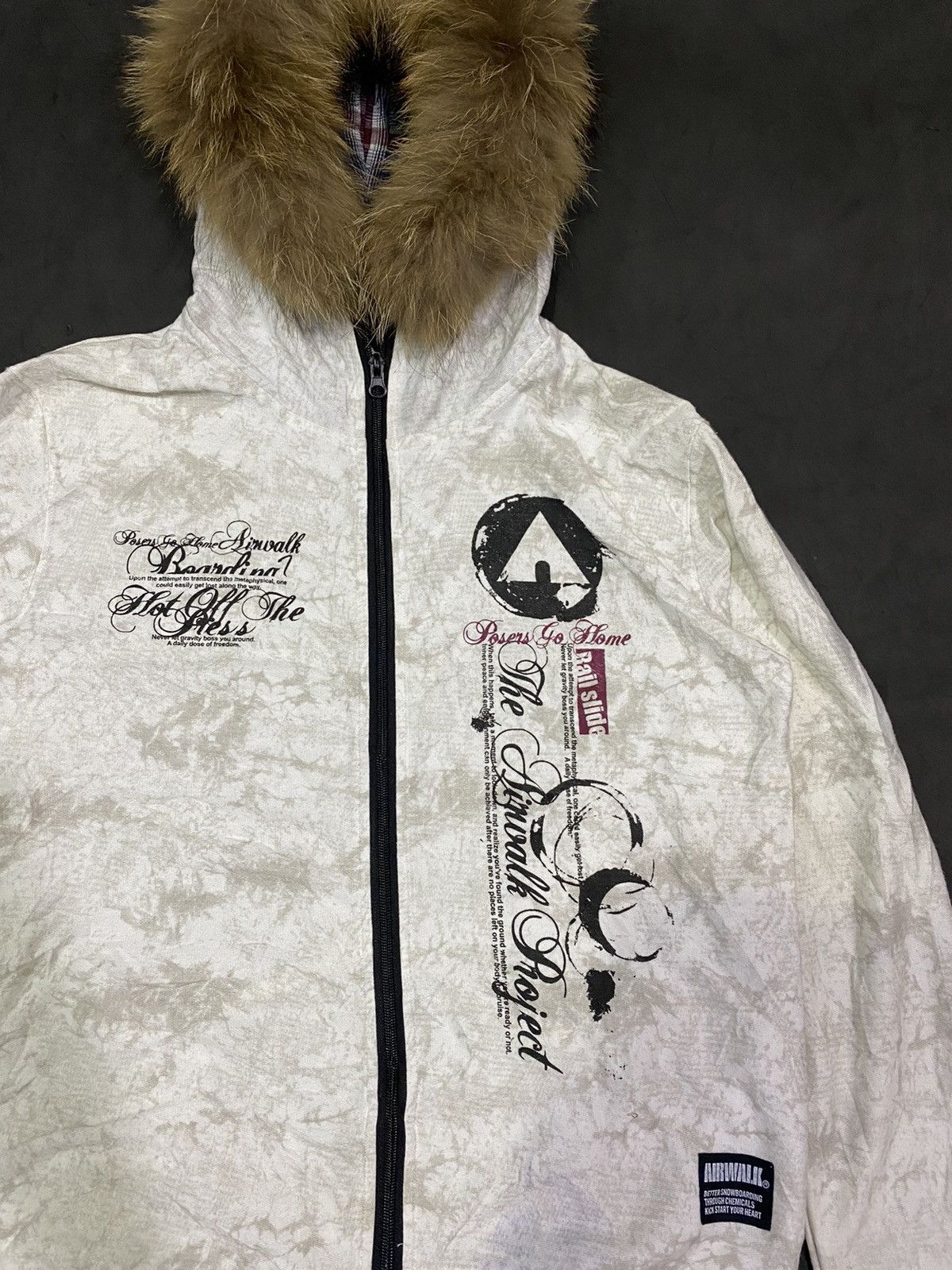 Airwalk 🖤BLACKDAY🖤Japane airwalk furhoodie poem kmrii goa styled Size US M / EU 48-50 / 2 - 2 Thumbnail