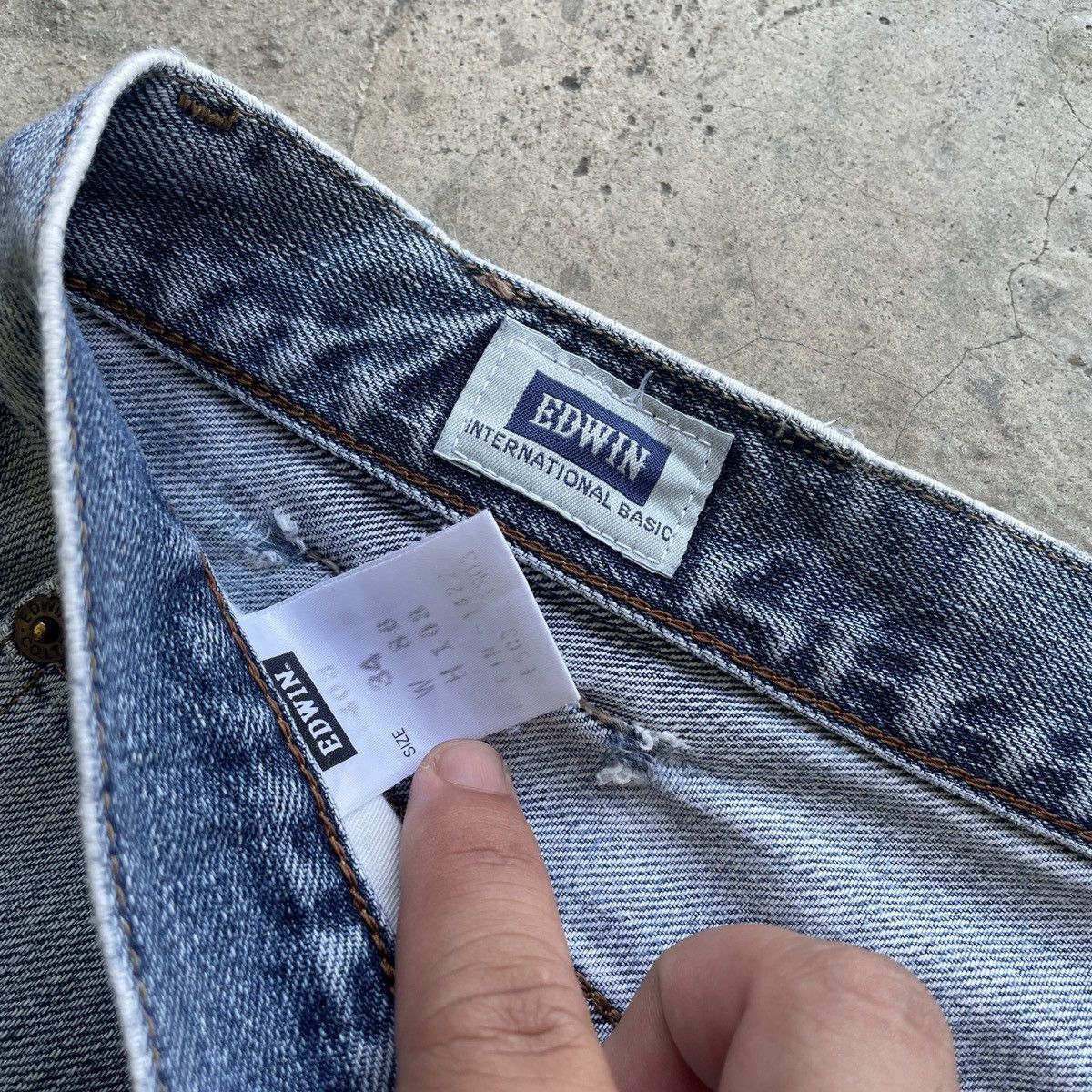 Edwin × Jean × Vintage Vintage Edwin 403 Faded Jeans Distressed Denim Pants W33 Size US 33 - 6 Thumbnail