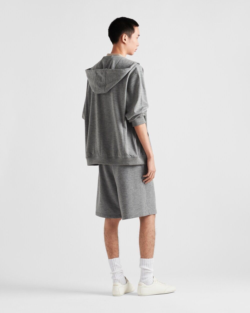 Prada o1bcso1str1025 Felpa Cashmere Shorts in Grey Size US 32 / EU 48 - 4 Thumbnail