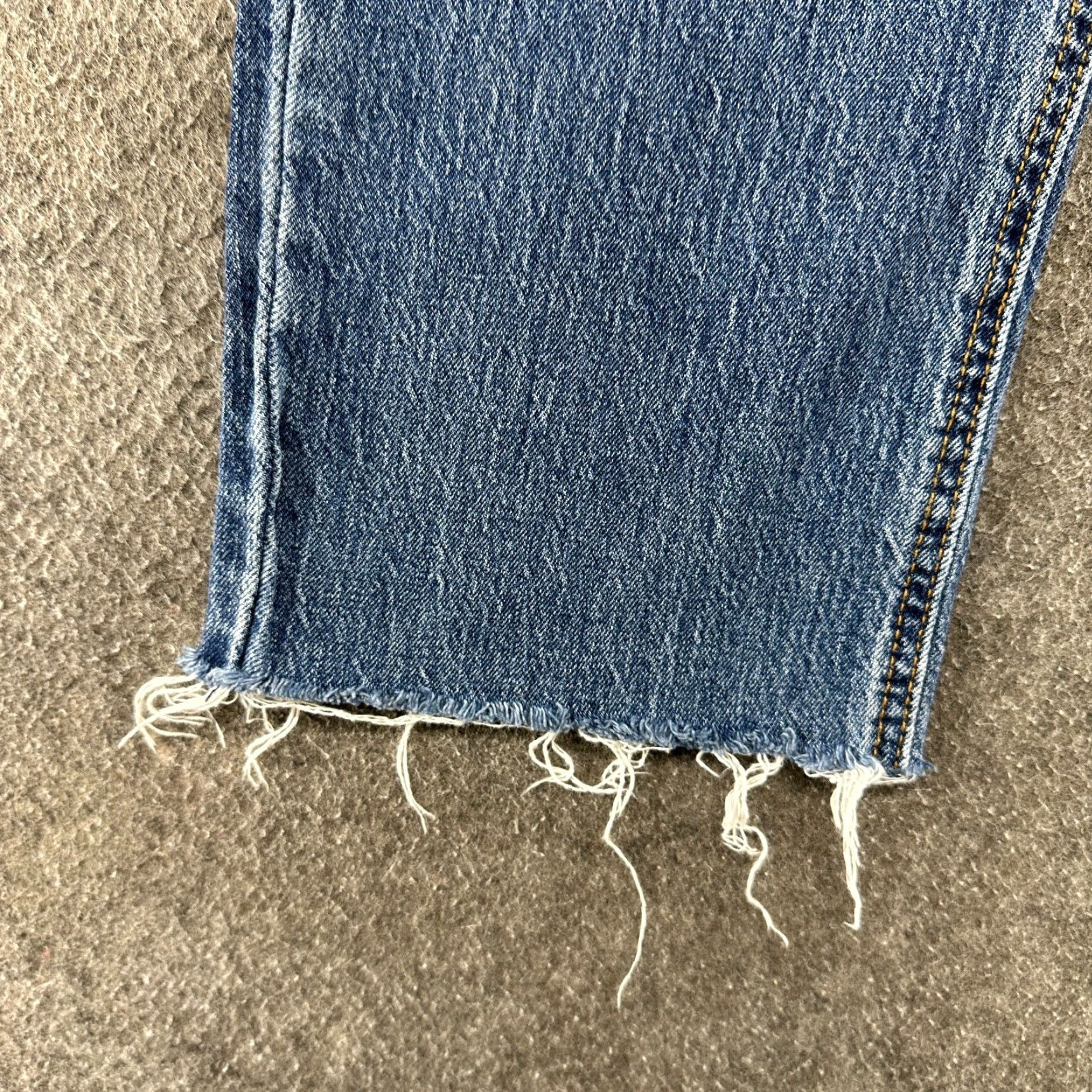 Levi's Levi's 541 Jeans Men 32x29 Blue Tapered Athletic Fit Medium Wash Distressed Raw Hem Casual Jeans Mens Regular Type Denim Cotton Blend Size US 32 / EU 48 - 5 Thumbnail