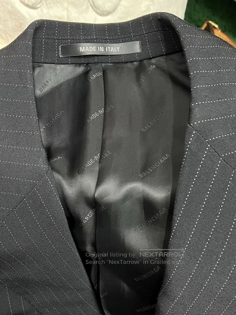 Balenciaga Balenciaga Striped Oversized Shoulder Blazer. Size US S / EU 44-46 / 1 - 3 Thumbnail