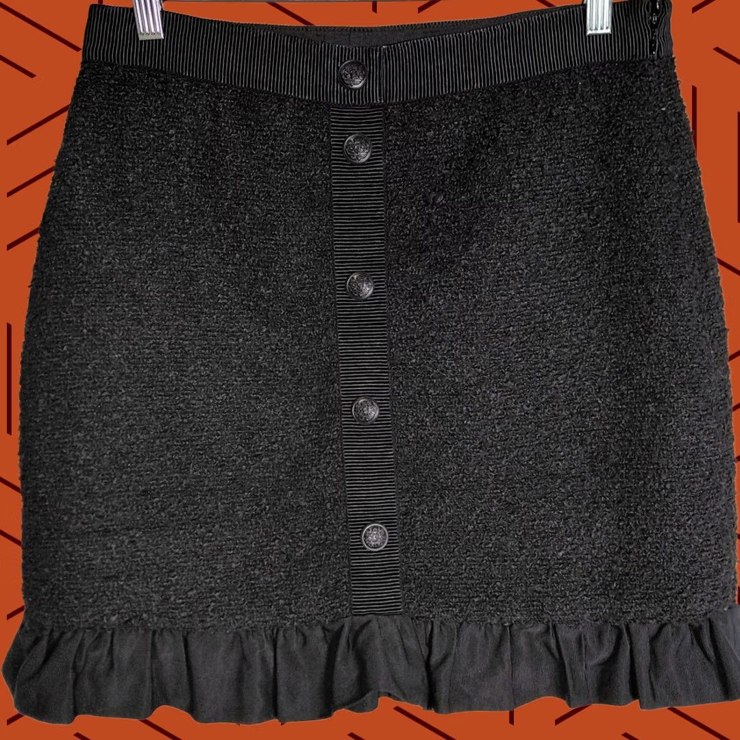 Loft LOFT Black Ruffle Button Skirt Solid Polyester Women Size 4 Skirt Mini Button Front Casual Workwear Vintage: No Size 27" / US 4 / IT 40 - 1 Thumbnail
