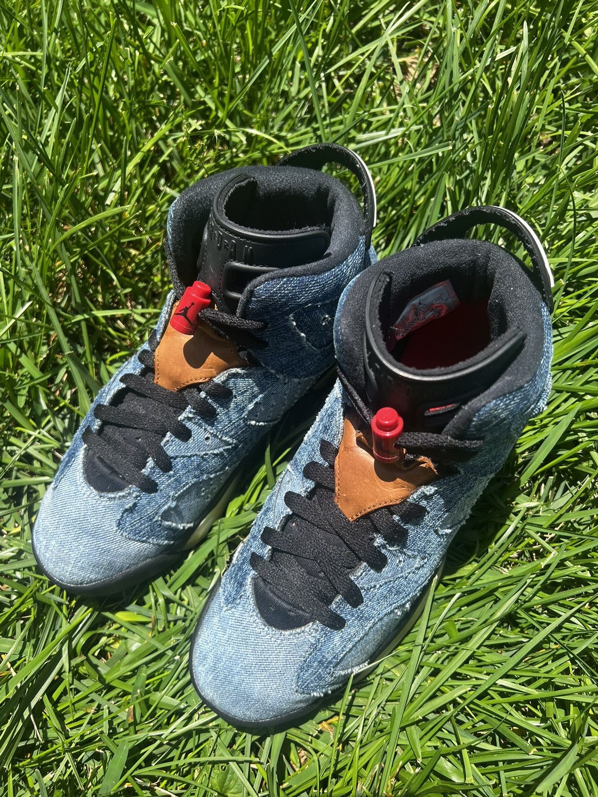 Jordan Brand CLEAN Air Jordan 6 Retro Denim size 7 Mens Blue shoes Size US 7 / EU 40 - 3 Thumbnail