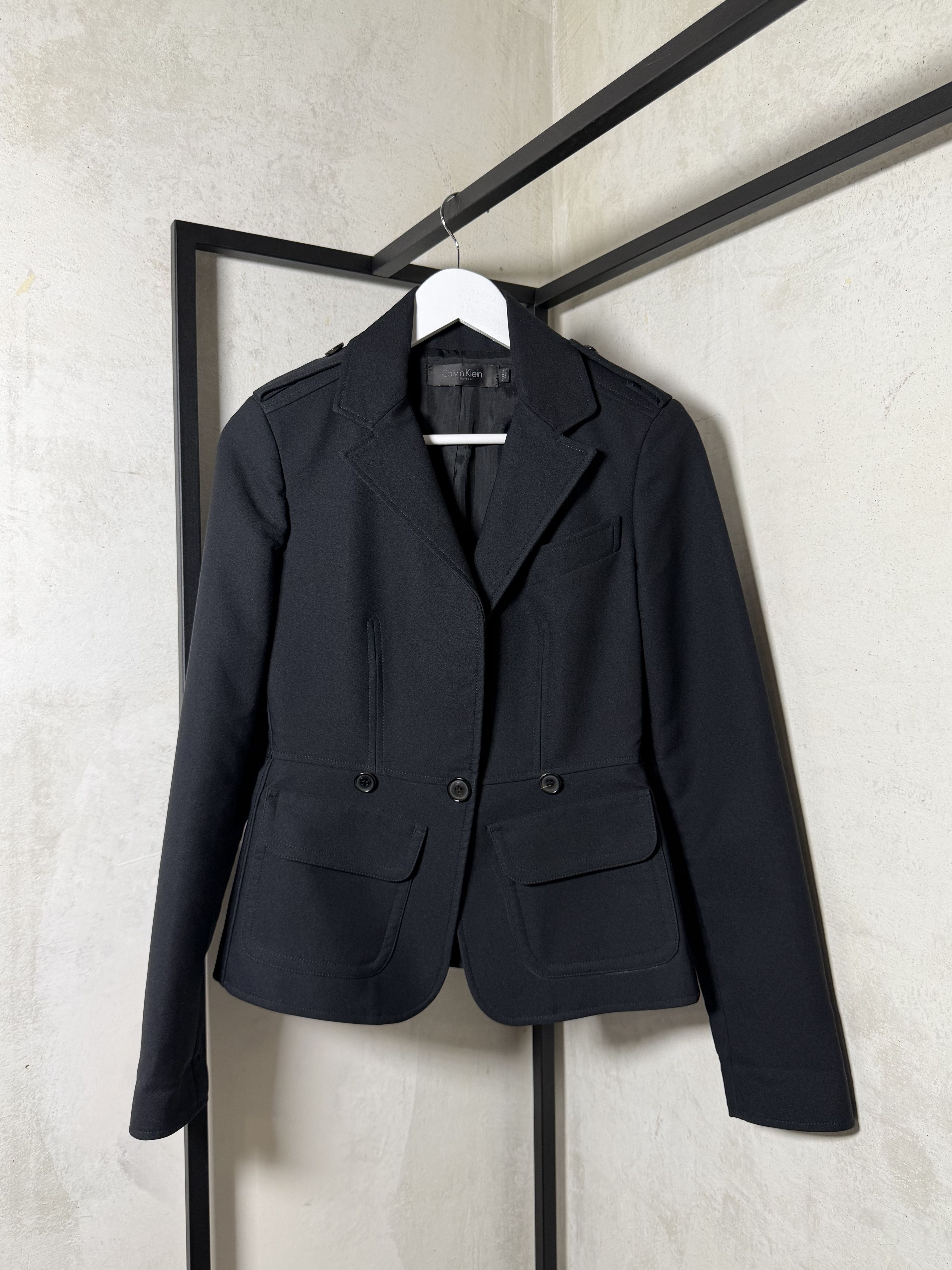 Calvin Klein Calvin Klein Caroline Three-Buttons Jacket Size M / US 6-8 / IT 42-44 - 4 Thumbnail