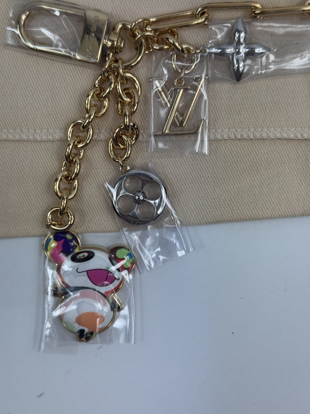 Louis Vuitton × Takashi Murakami SUPERFLAT BAG CHARM WALLET CHAIN Size ONE SIZE - 4 Thumbnail