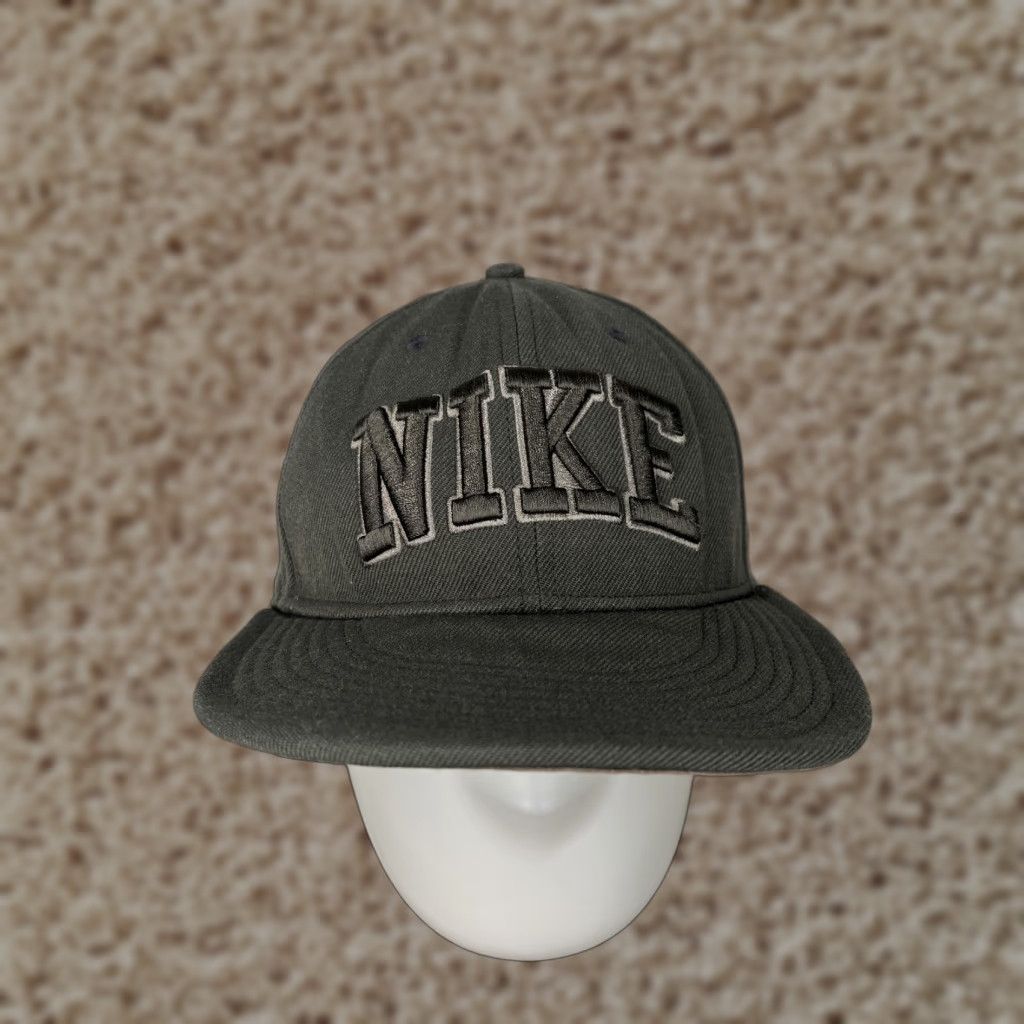 Nike Nike Hat Snap Back One Size Gray Embroidered Acrylic Wool Blend Adjustable Beach Mens Size ONE SIZE - 1 Thumbnail