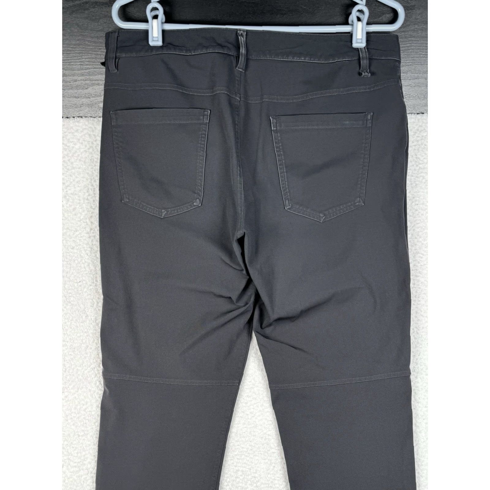 Lululemon Lululemon Pants Mens 34x30 Gray ABC Warpstreme Classic Fit 5-Pocket Design Casual Straight Inseam 30 Game Size US 34 / EU 50 - 7 Thumbnail