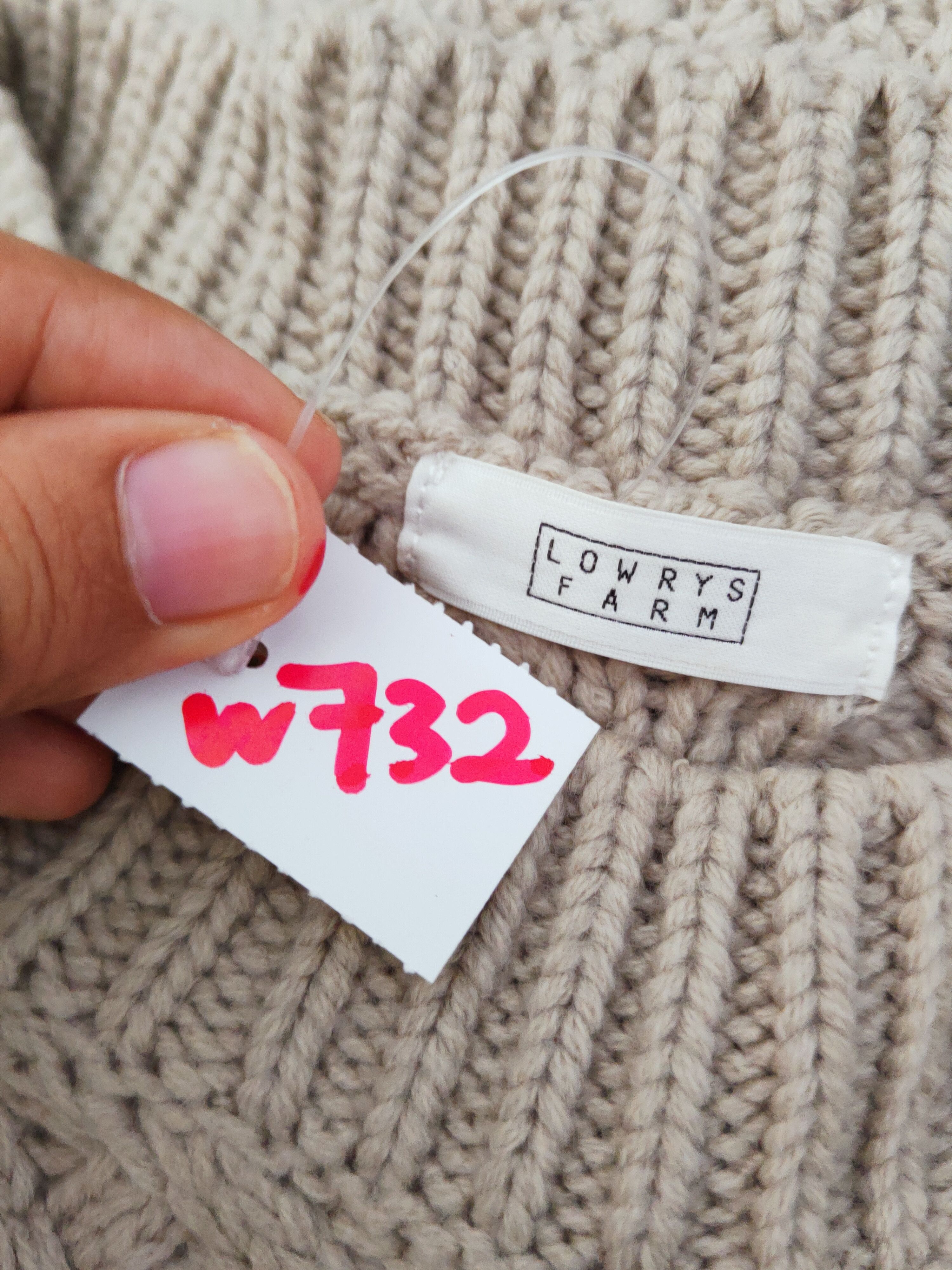 Aran Isles Knitwear Lowrys Farm Beige cable Knitwear Sweatshirts #W732 Size M / US 6-8 / IT 42-44 - 11 Thumbnail